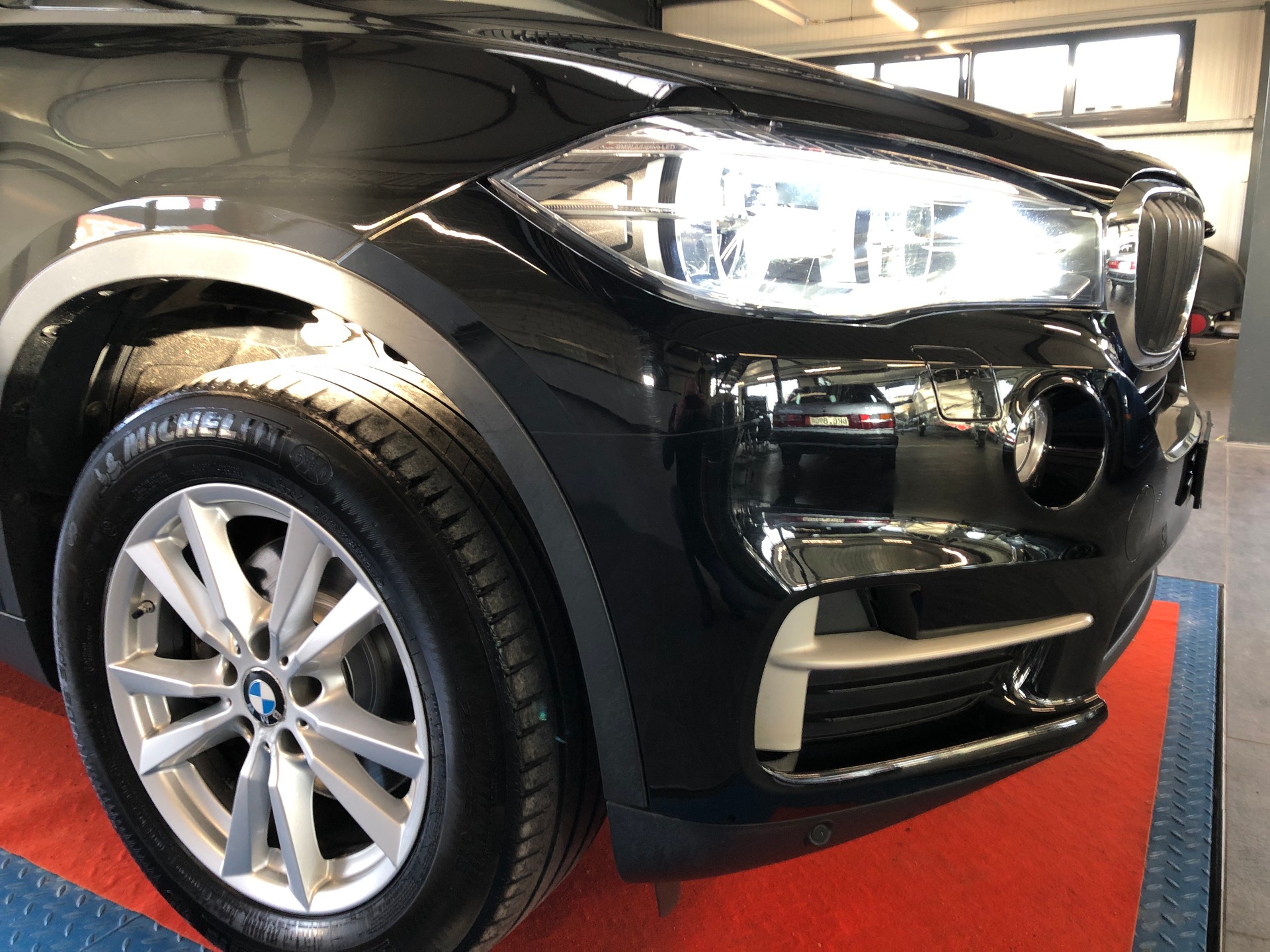 BMW X5 xDrive 25d Steptronic-showroom-element-1