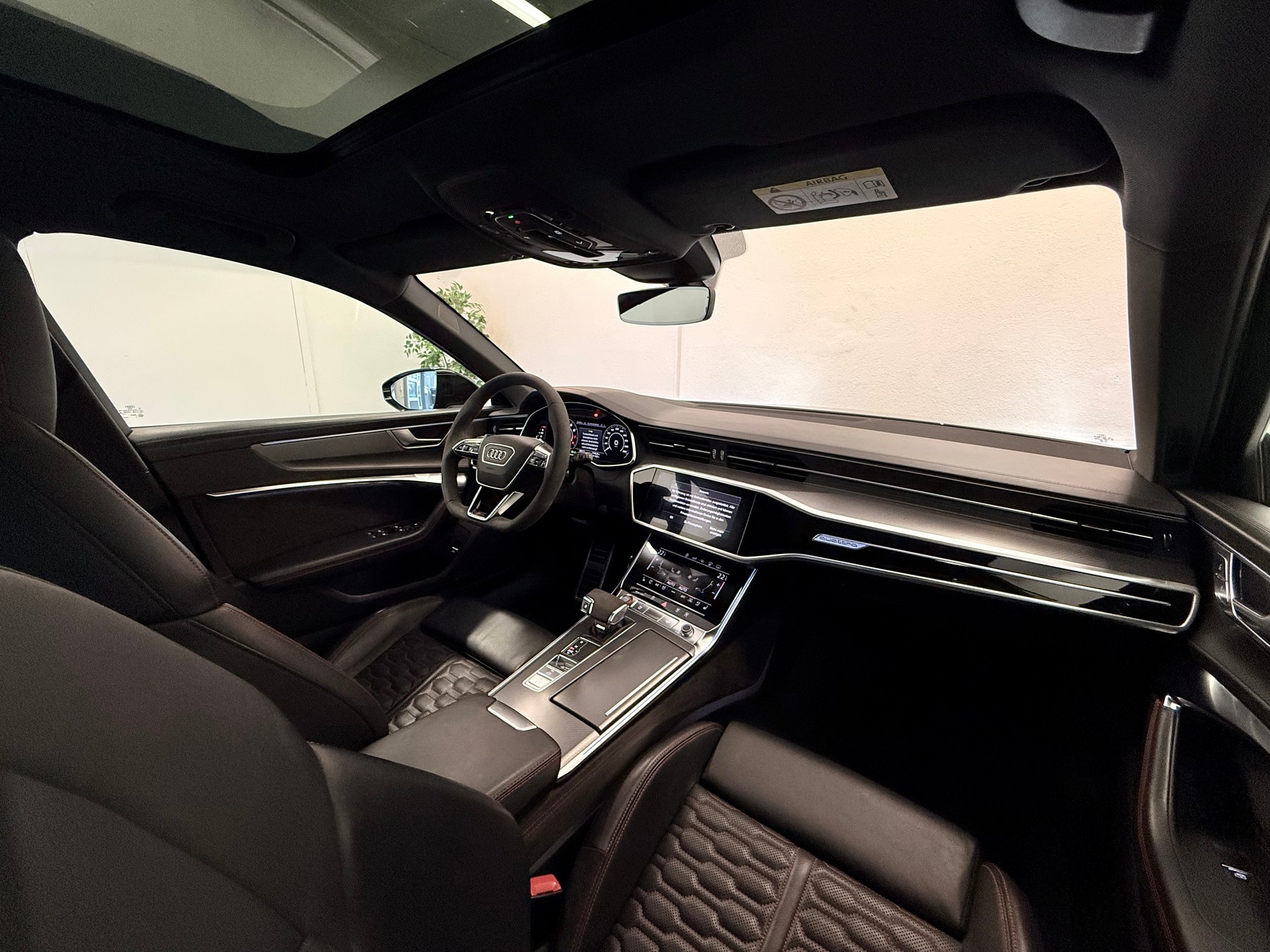 AUDI RS6 Avant-image-19