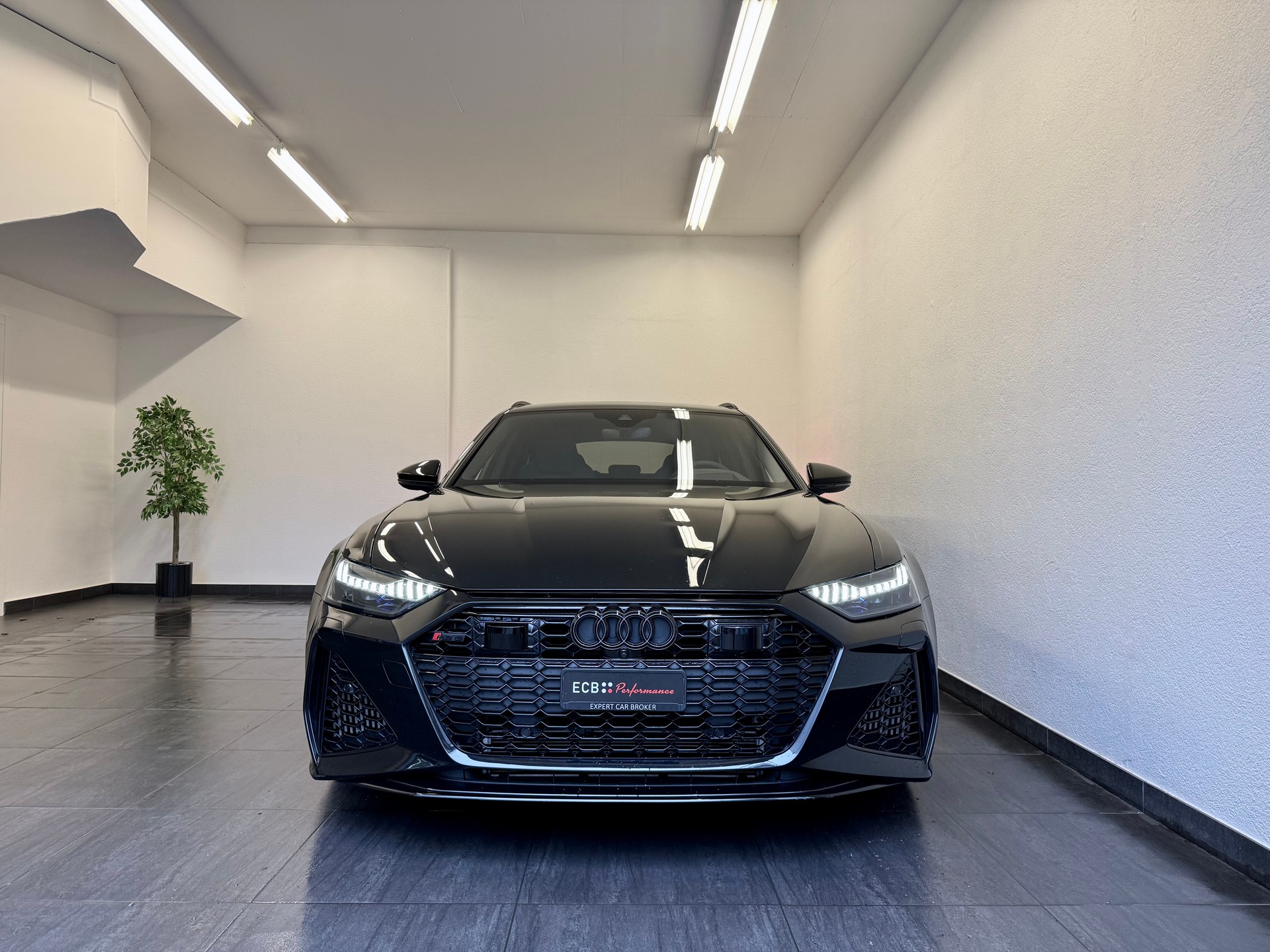 AUDI RS6 Avant-image-3