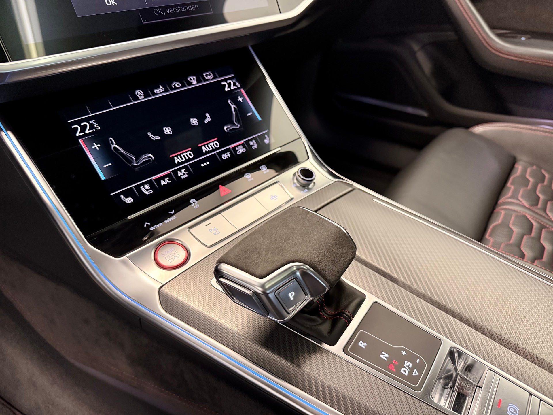 AUDI RS6 Avant-image-17