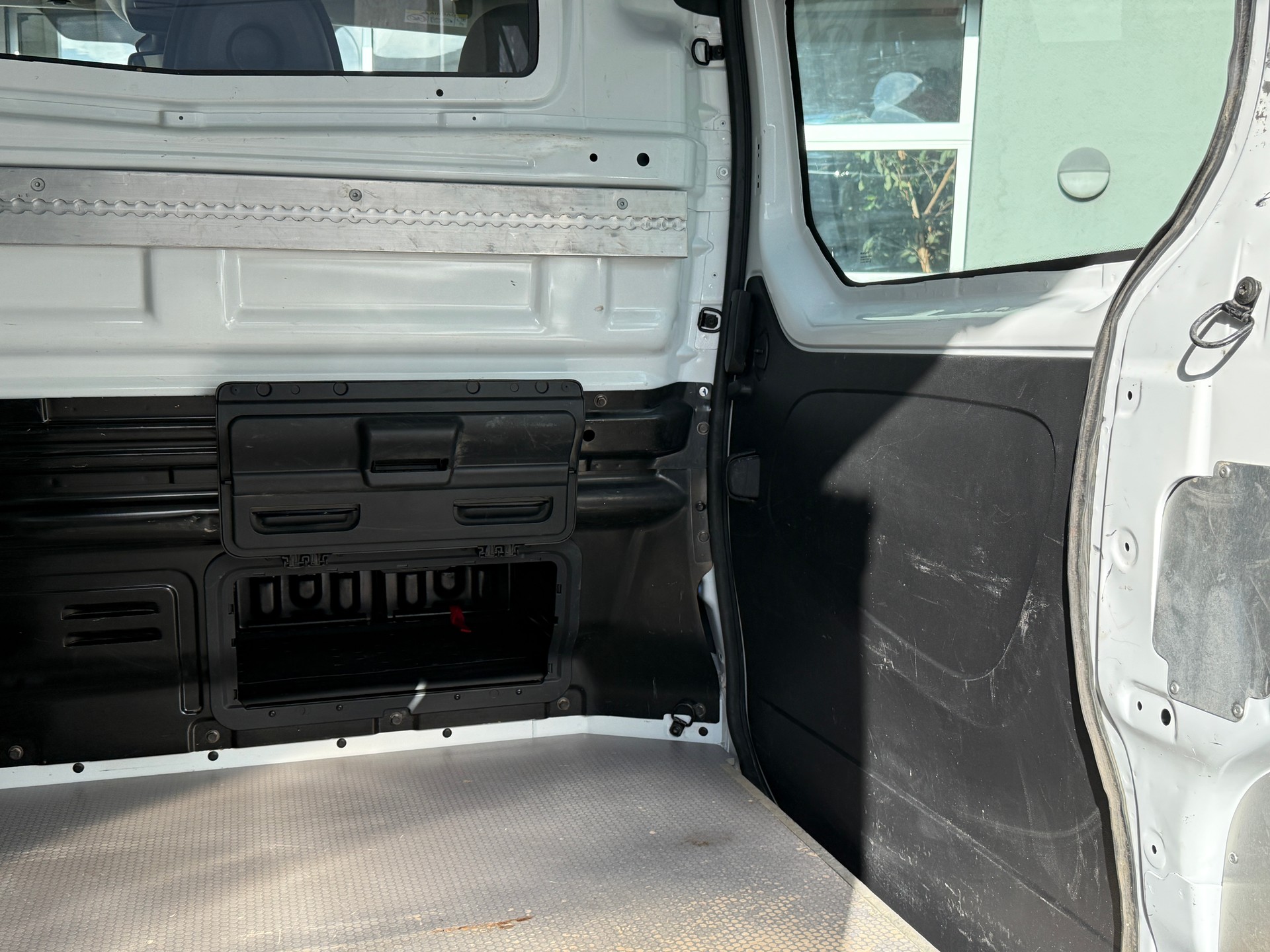 RENAULT Trafic 2.0 Blue dCi 150 Advance 3.5t L2H2 EN mit Anhängerkupplung-image-7