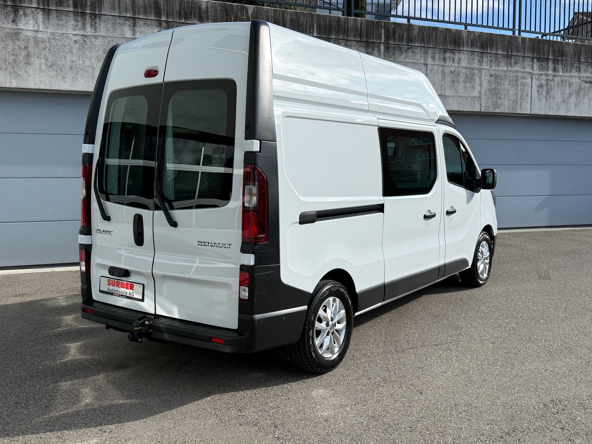 RENAULT Trafic 2.0 Blue dCi 150 Advance 3.5t L2H2 EN mit Anhängerkupplung-image-25