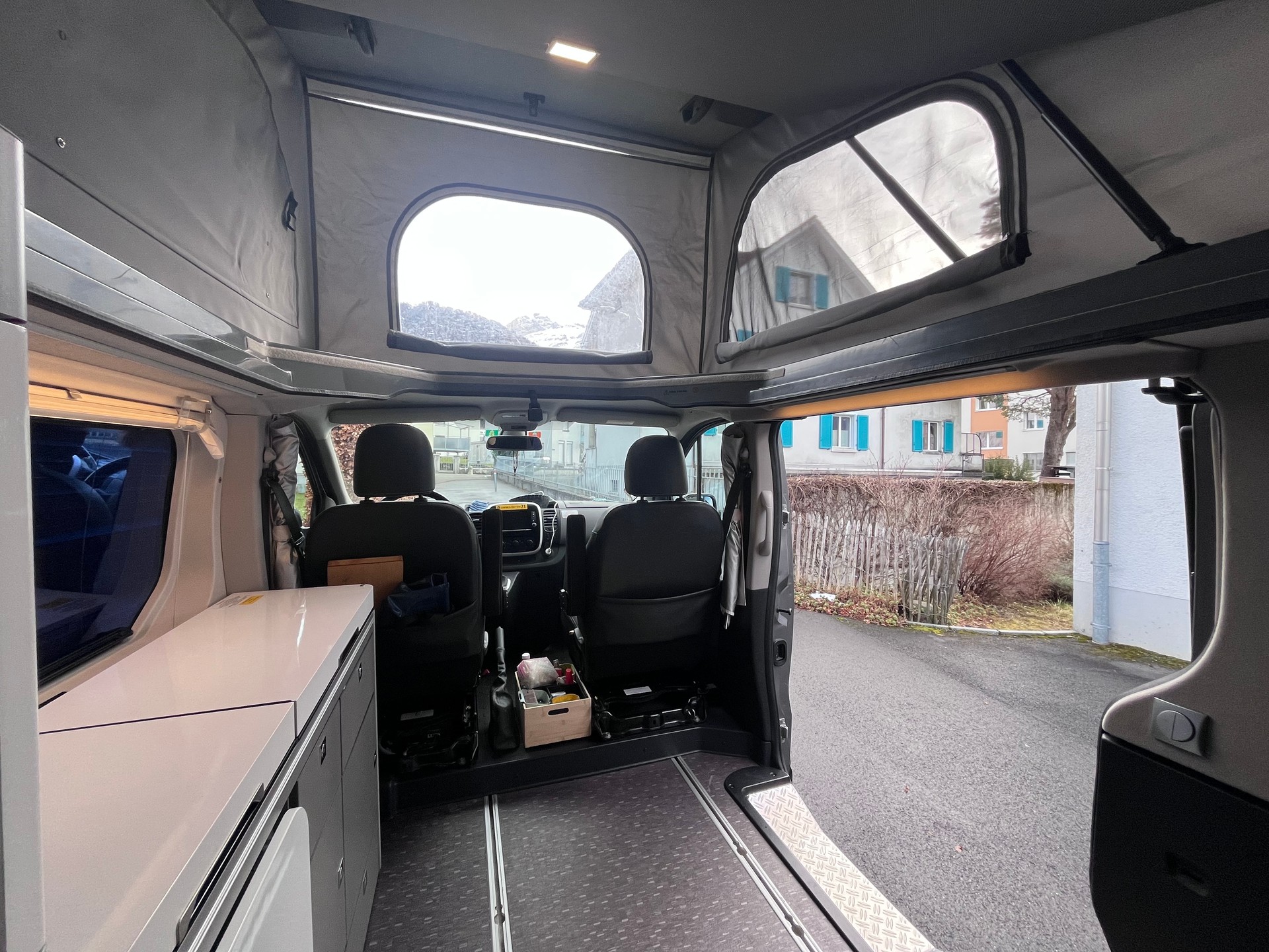 RENAULT dCi 145 Adria Active-image-2
