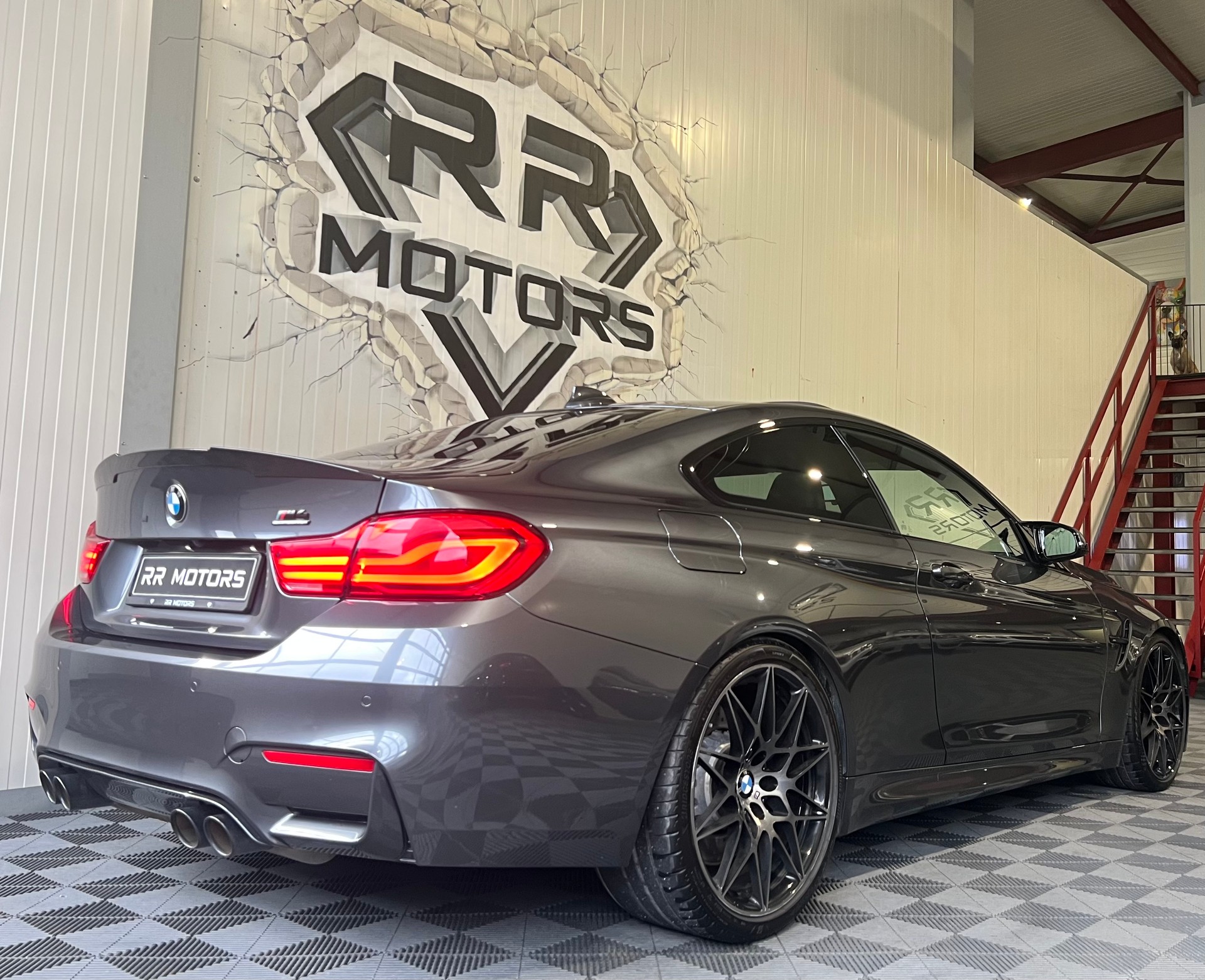 BMW M4 Coupé Competition DKG-image-3