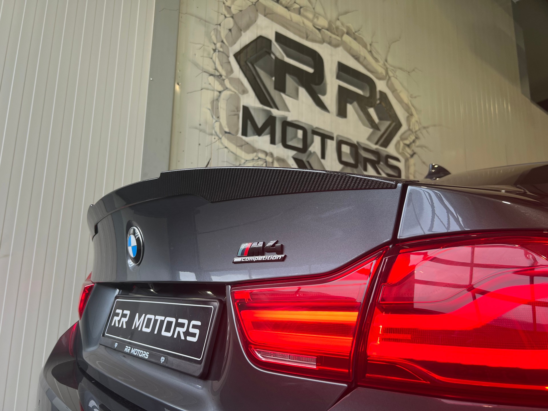 BMW M4 Coupé Competition DKG-image-4
