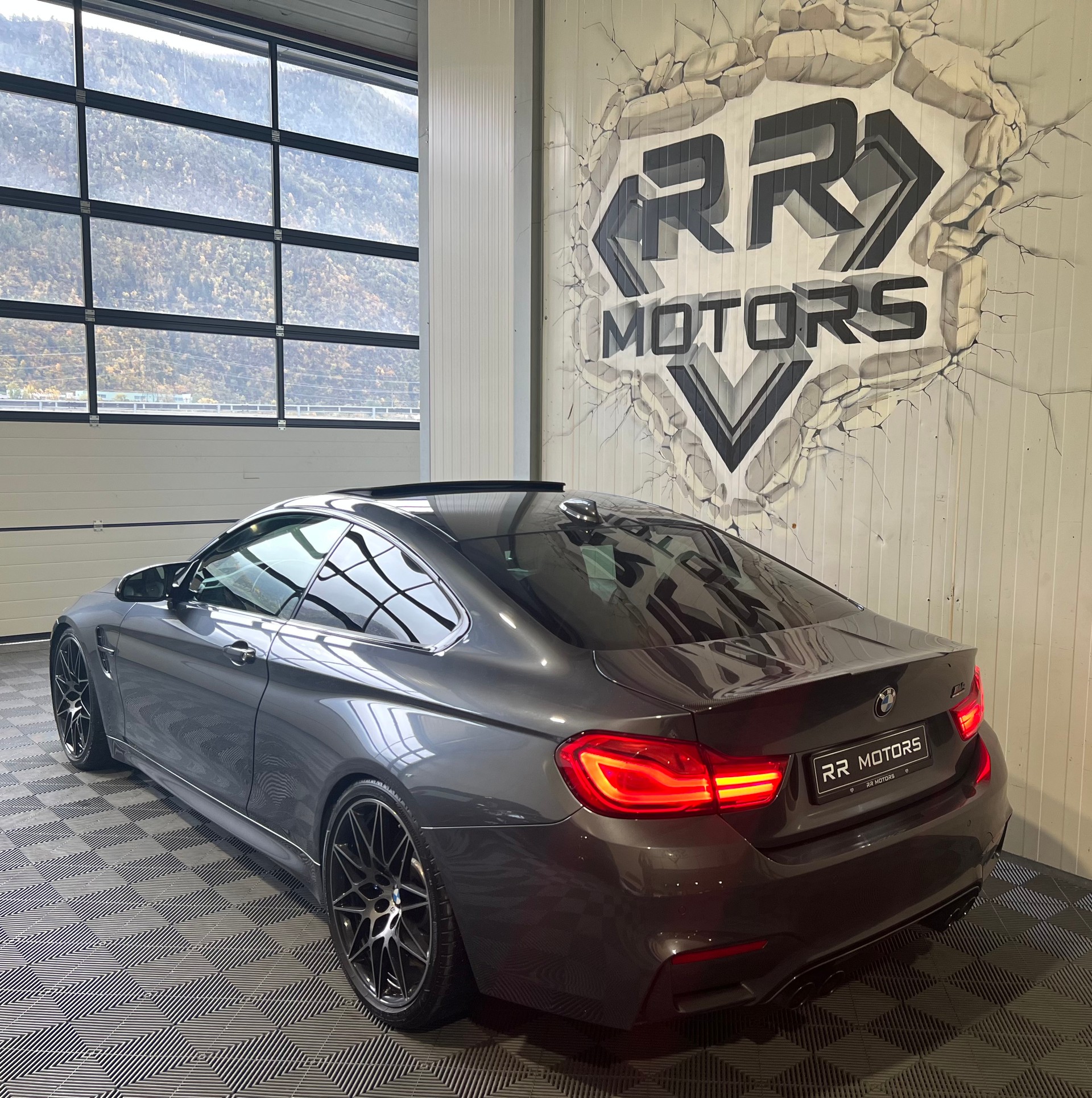 BMW M4 Coupé Competition DKG-image-2