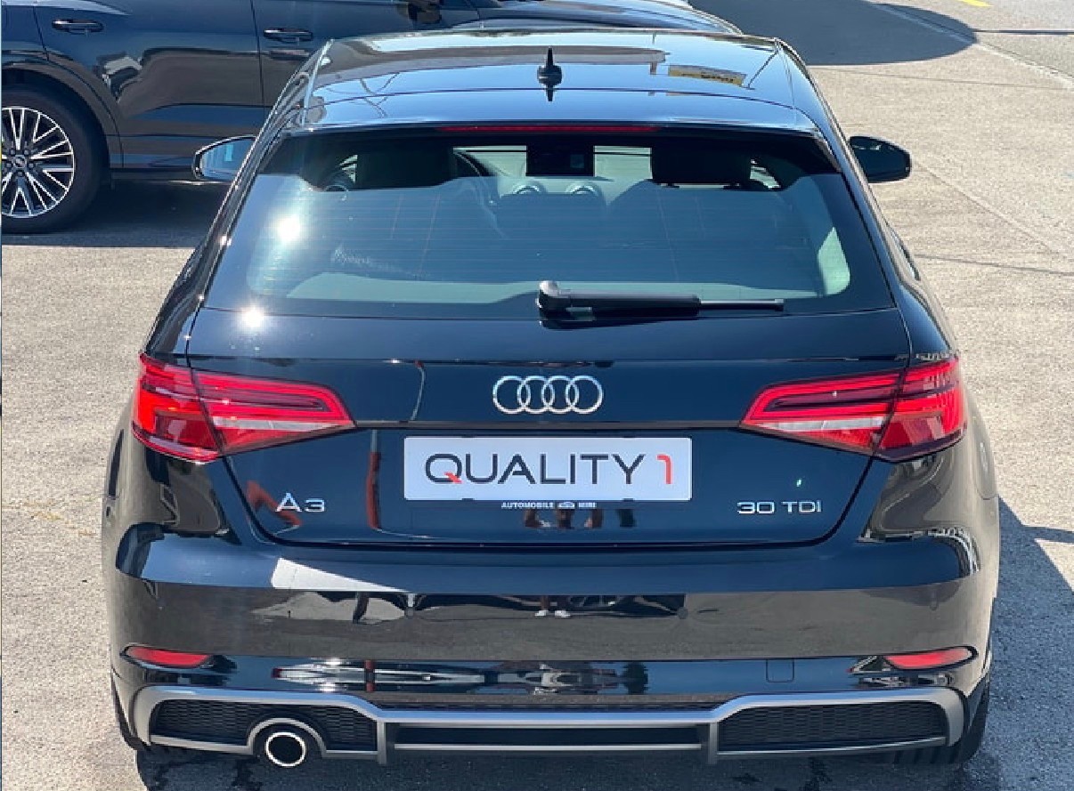AUDI A3 Sportback 30 TDI S-line Sport-image-6