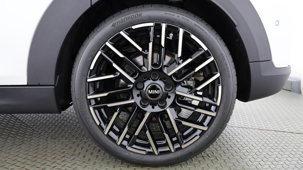 MINI Cooper 5 door C-image-7