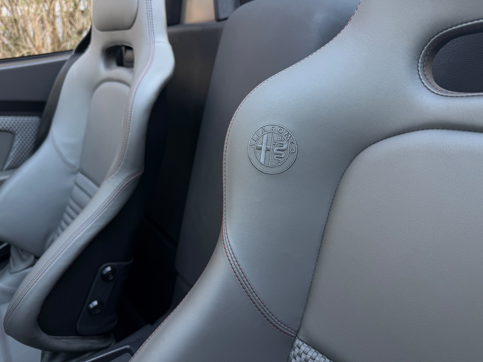 ALFA ROMEO 8C-image-12