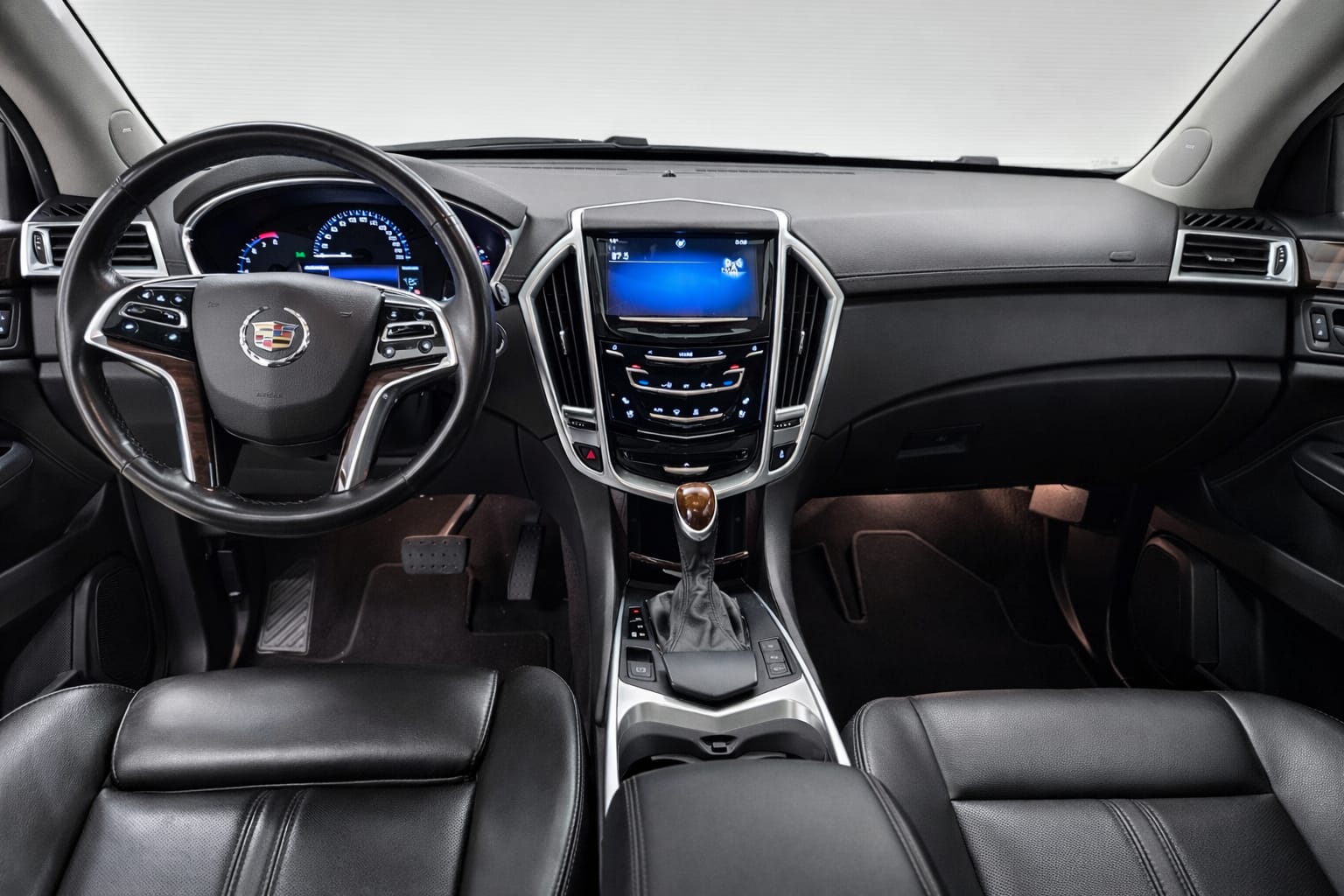CADILLAC SRX 3.6 V6 Sport Luxury 4WD Automatic *CH-Fahrezug* *Voll Ausstattung*-image-5