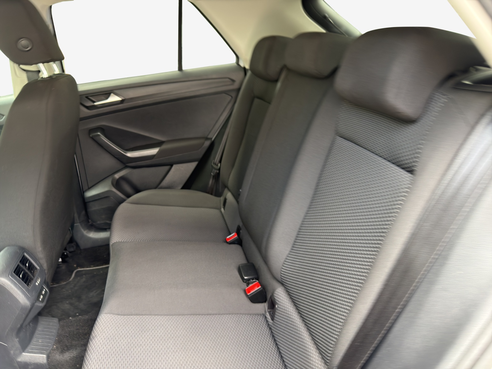 VW T-Roc 1.0 TSI Value-image-11