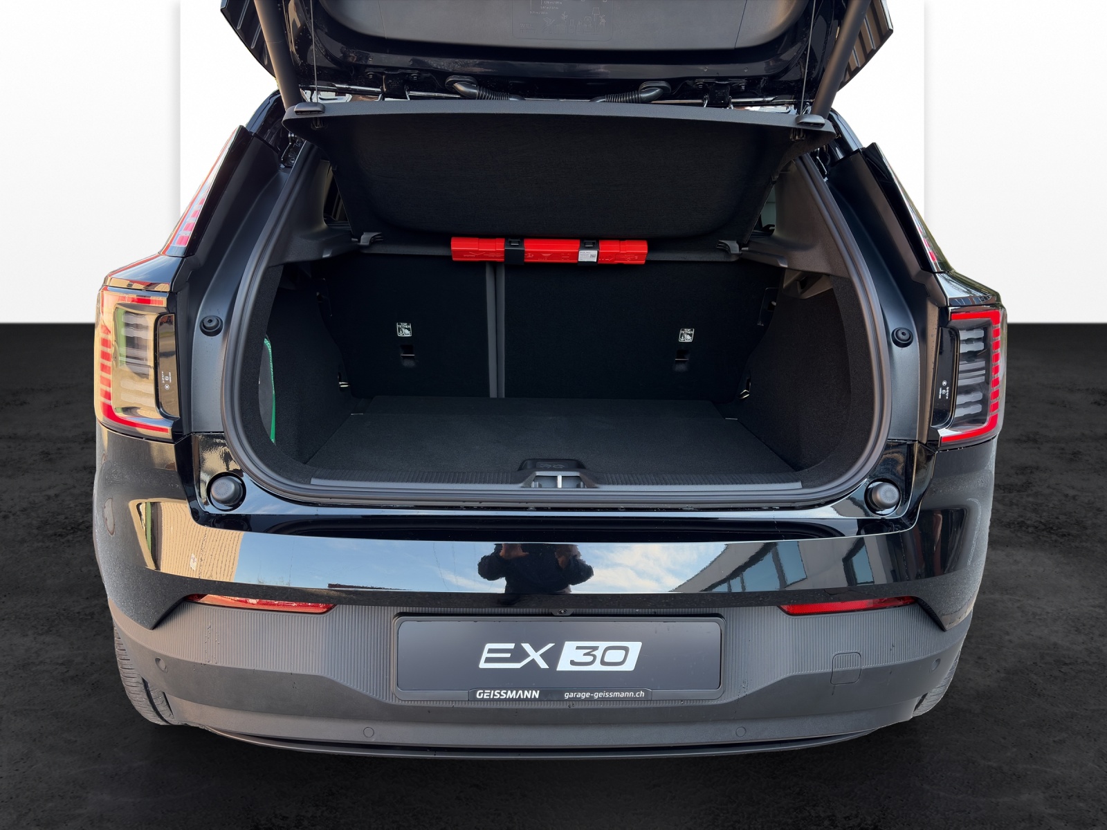 VOLVO EX30 E60 Twin Plus Performance AWD-image-17