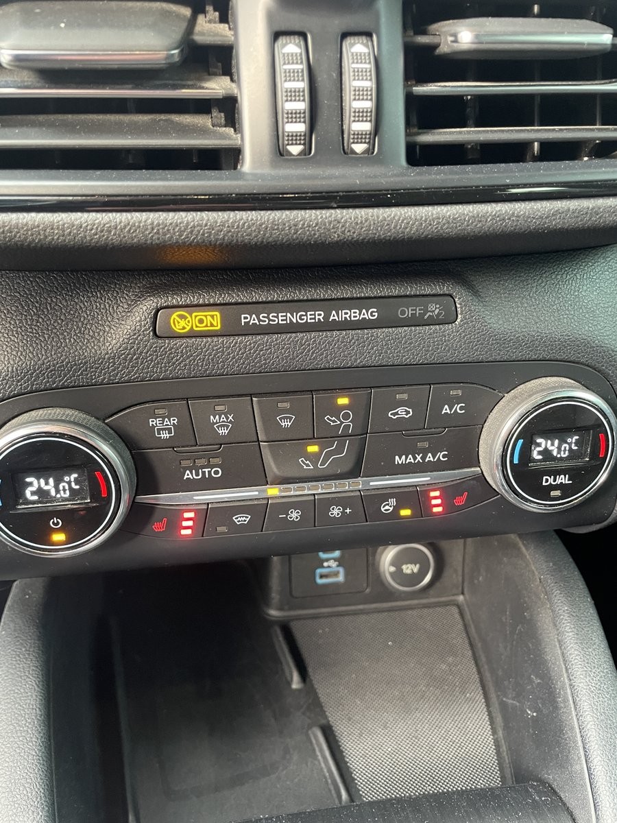 FORD Kuga 2.5 Plug-in Hybrid ST-Line X-image-6