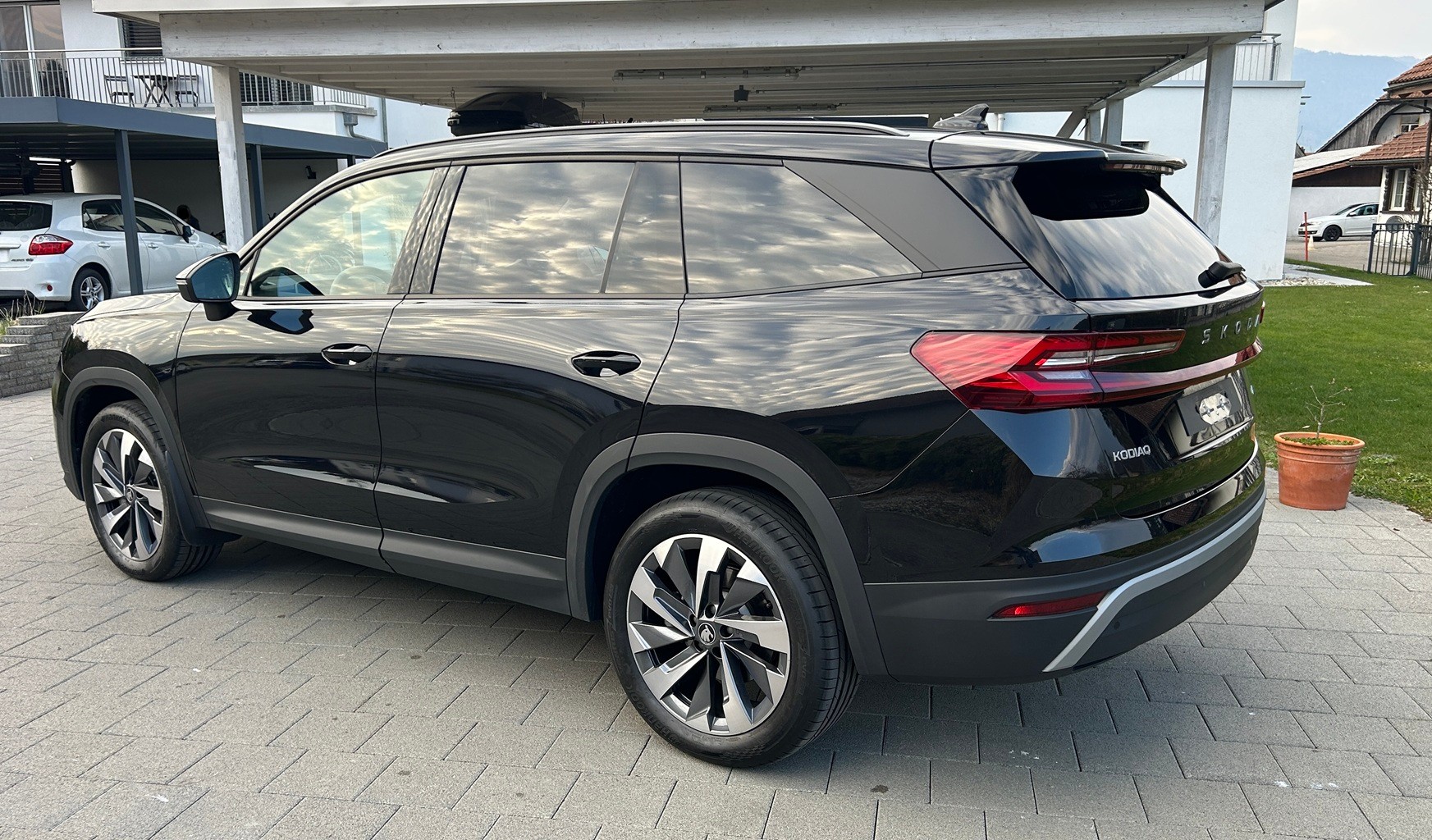 SKODA Kodiaq 2.0 TDI Selection 4x4-image-1