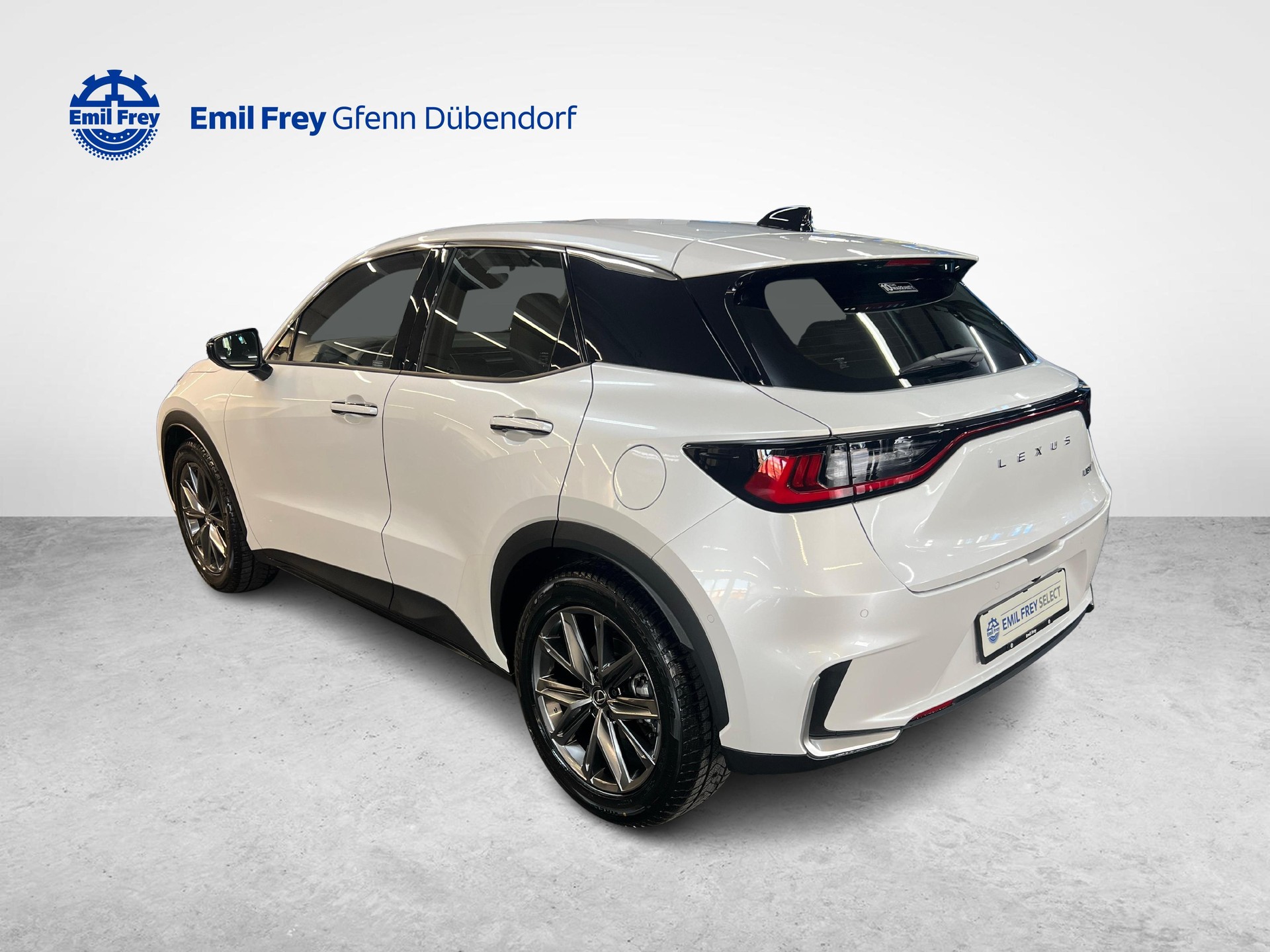 LEXUS LBX 1.5 Hybrid Relax AWD-image-2