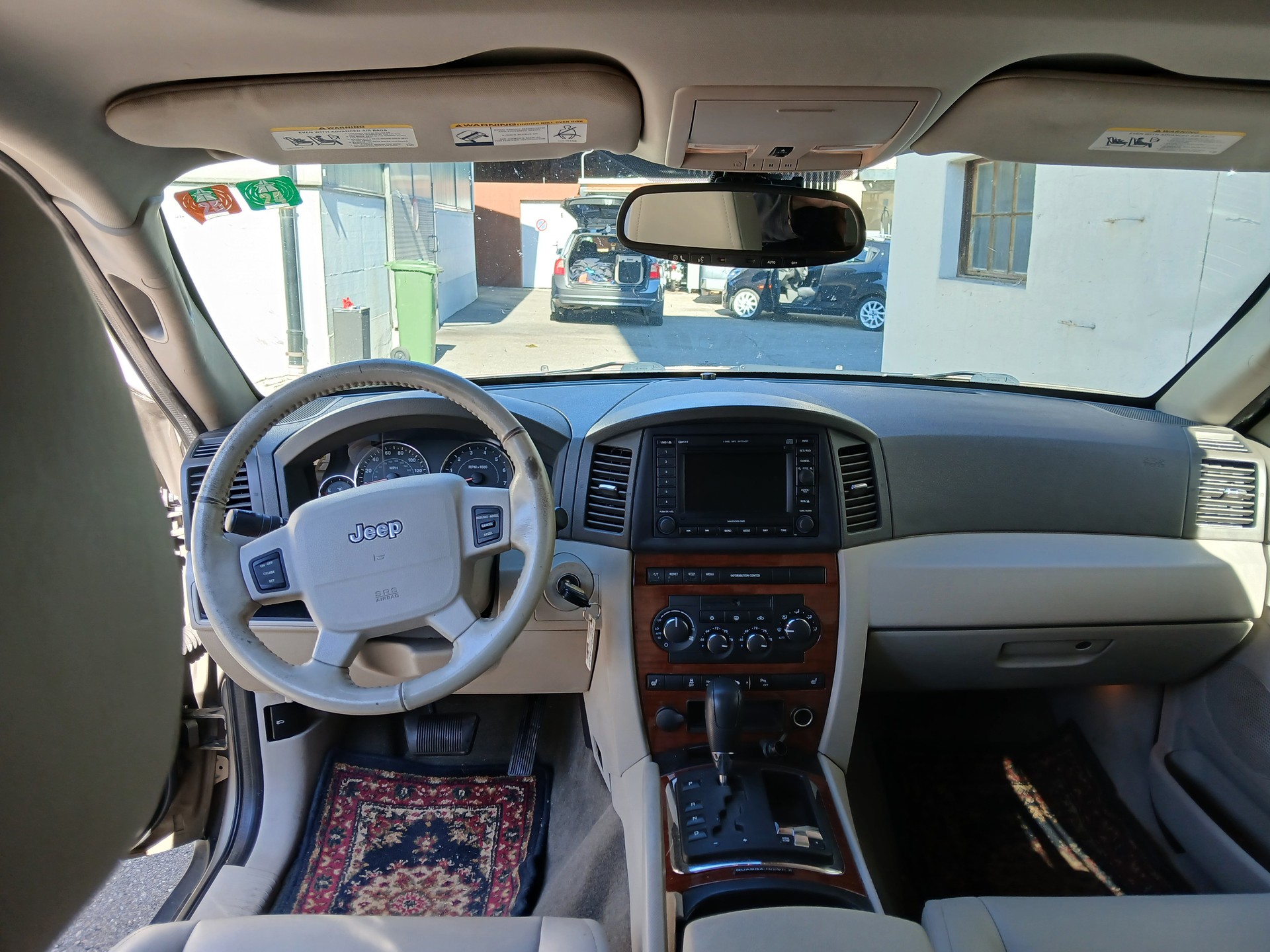 JEEP Grand Cherokee 5.7 HEMI Limited Automatic-image-4