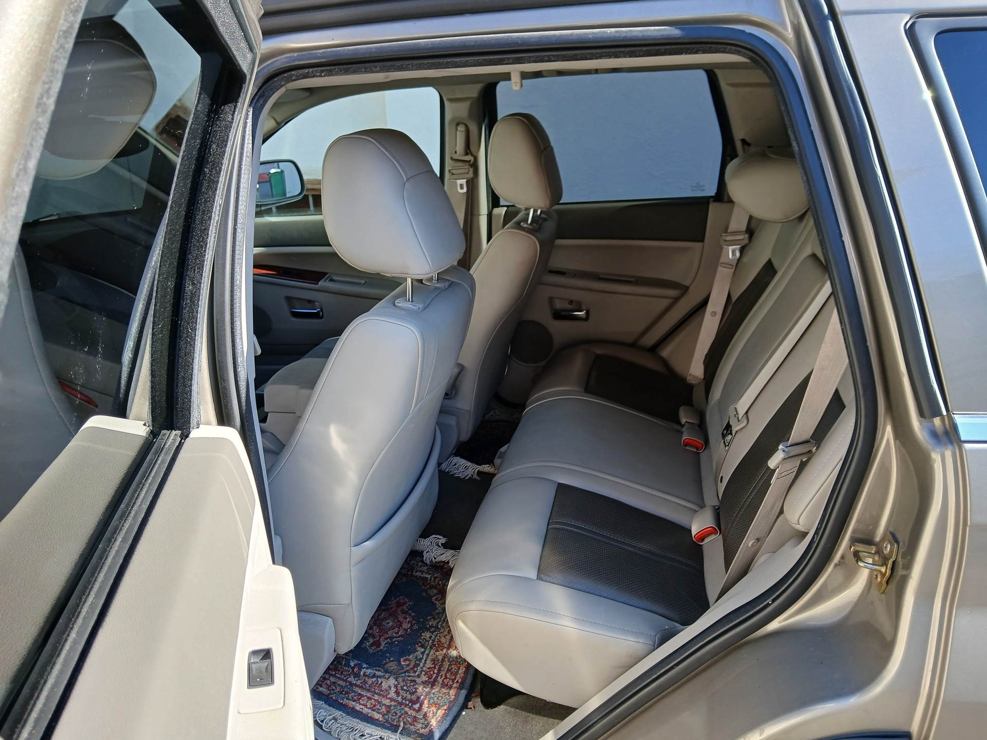 JEEP Grand Cherokee 5.7 HEMI Limited Automatic-image-5