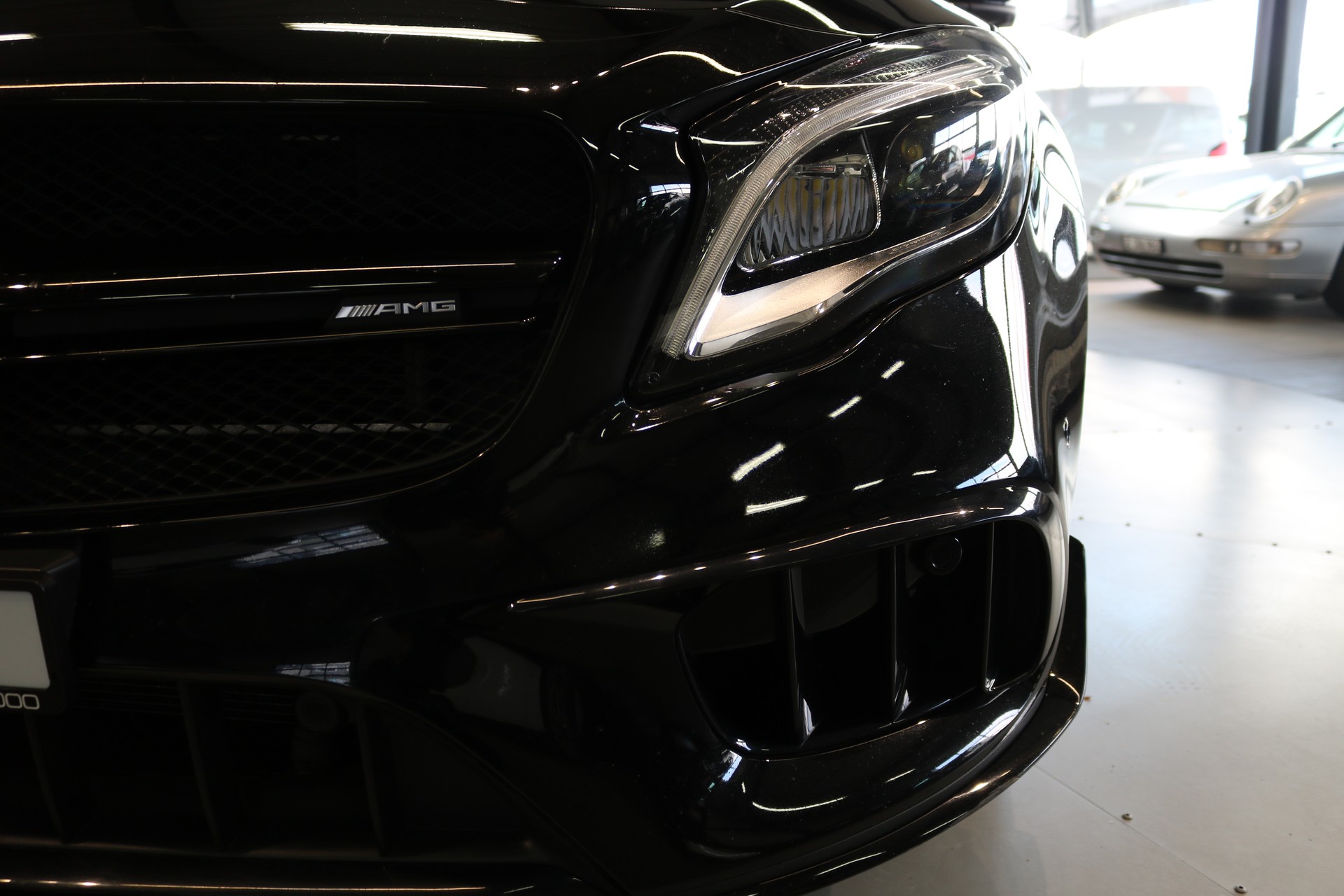 MERCEDES-BENZ GLA 45 AMG Night Edition 4Matic 7G-DCT-image-28