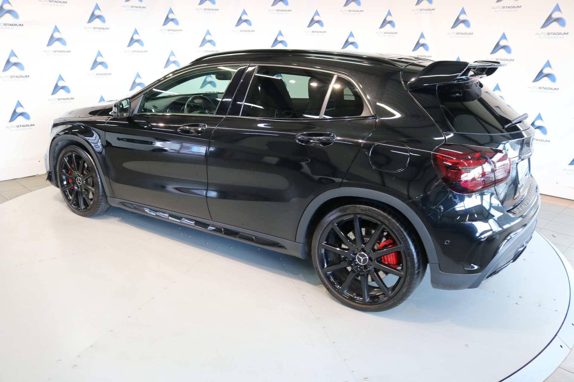 MERCEDES-BENZ GLA 45 AMG Night Edition 4Matic 7G-DCT-image-14