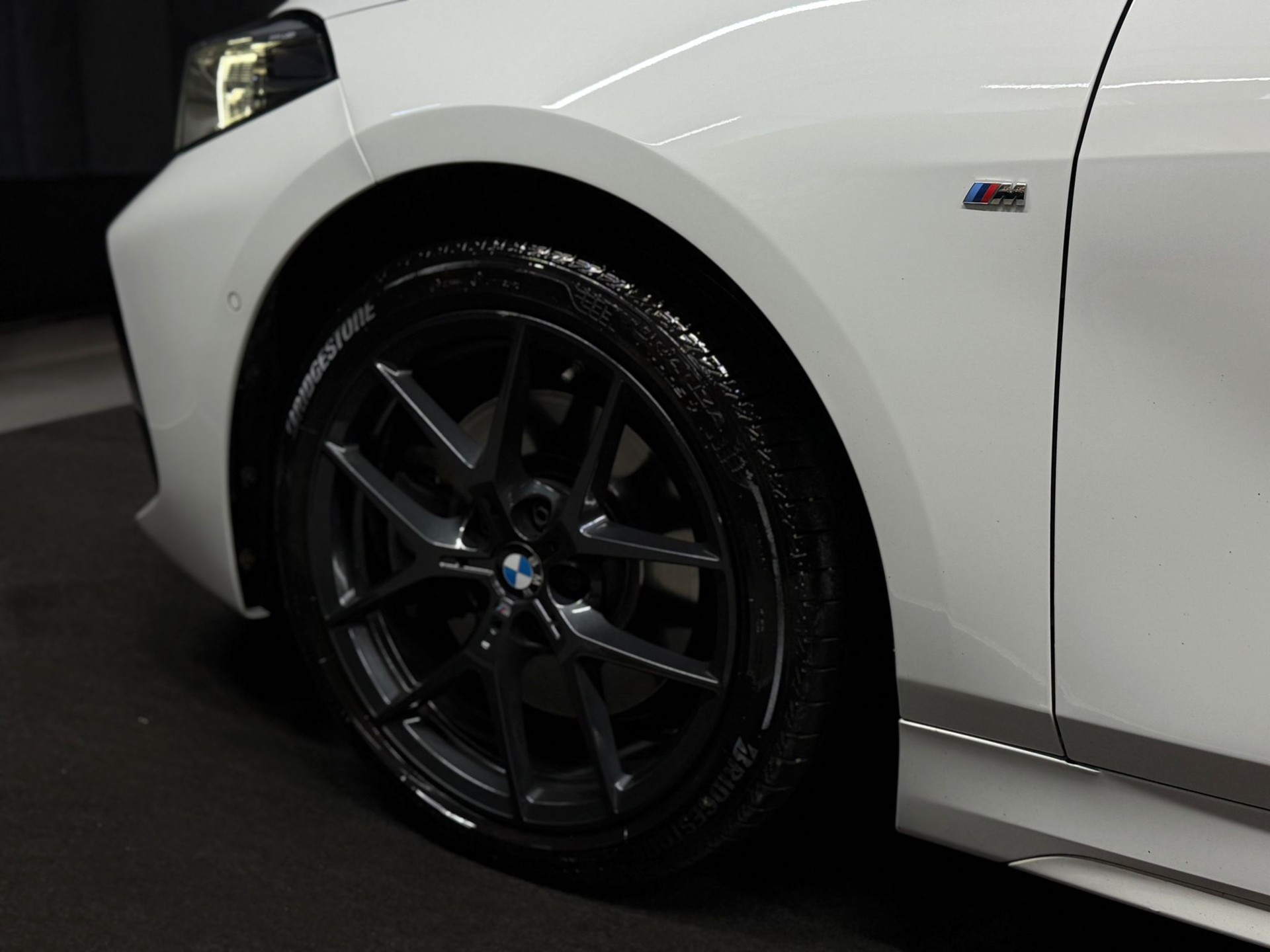 BMW 120d xDrive Steptronic M Sport-image-10