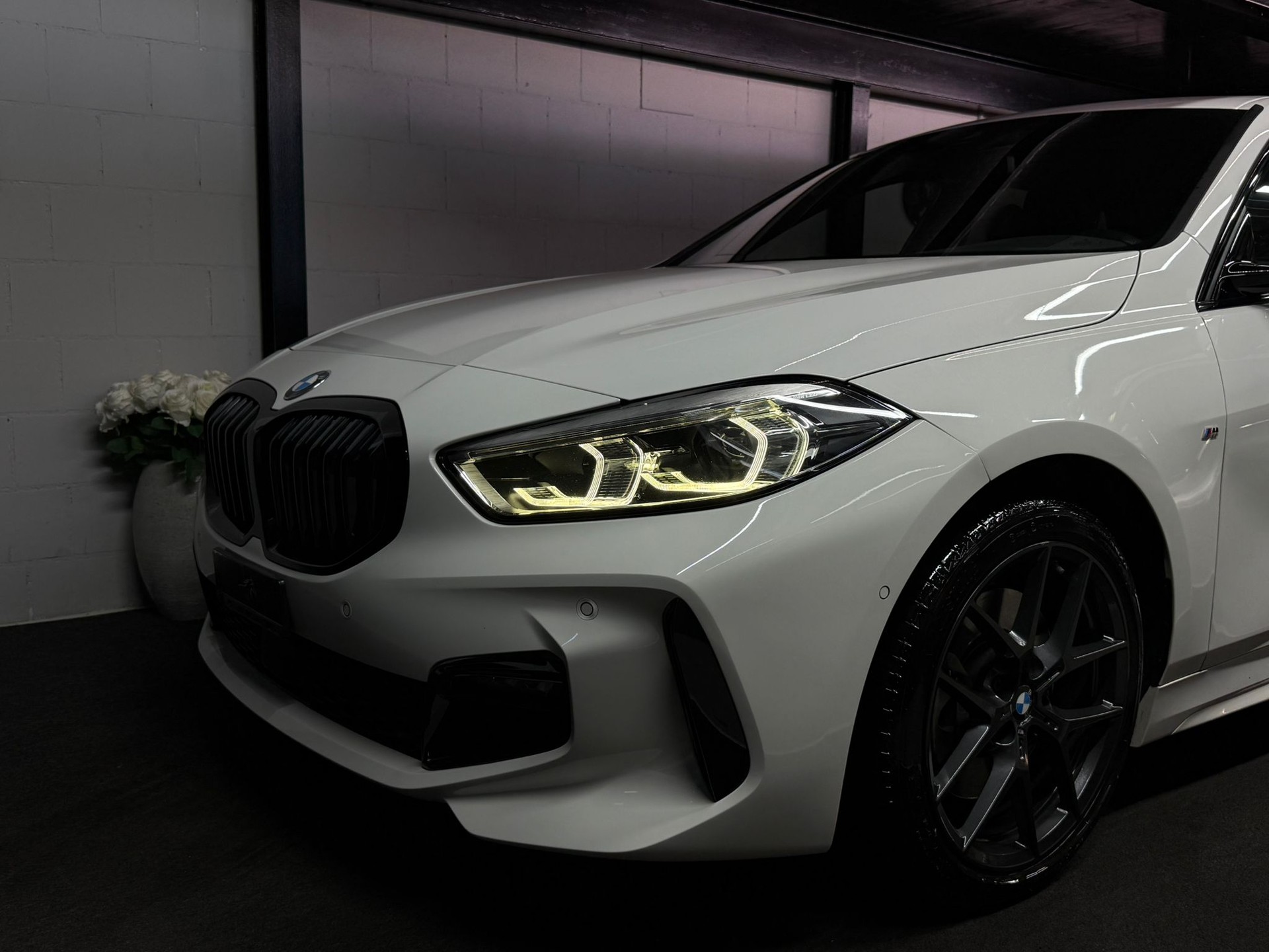 BMW 120d xDrive Steptronic M Sport-image-2