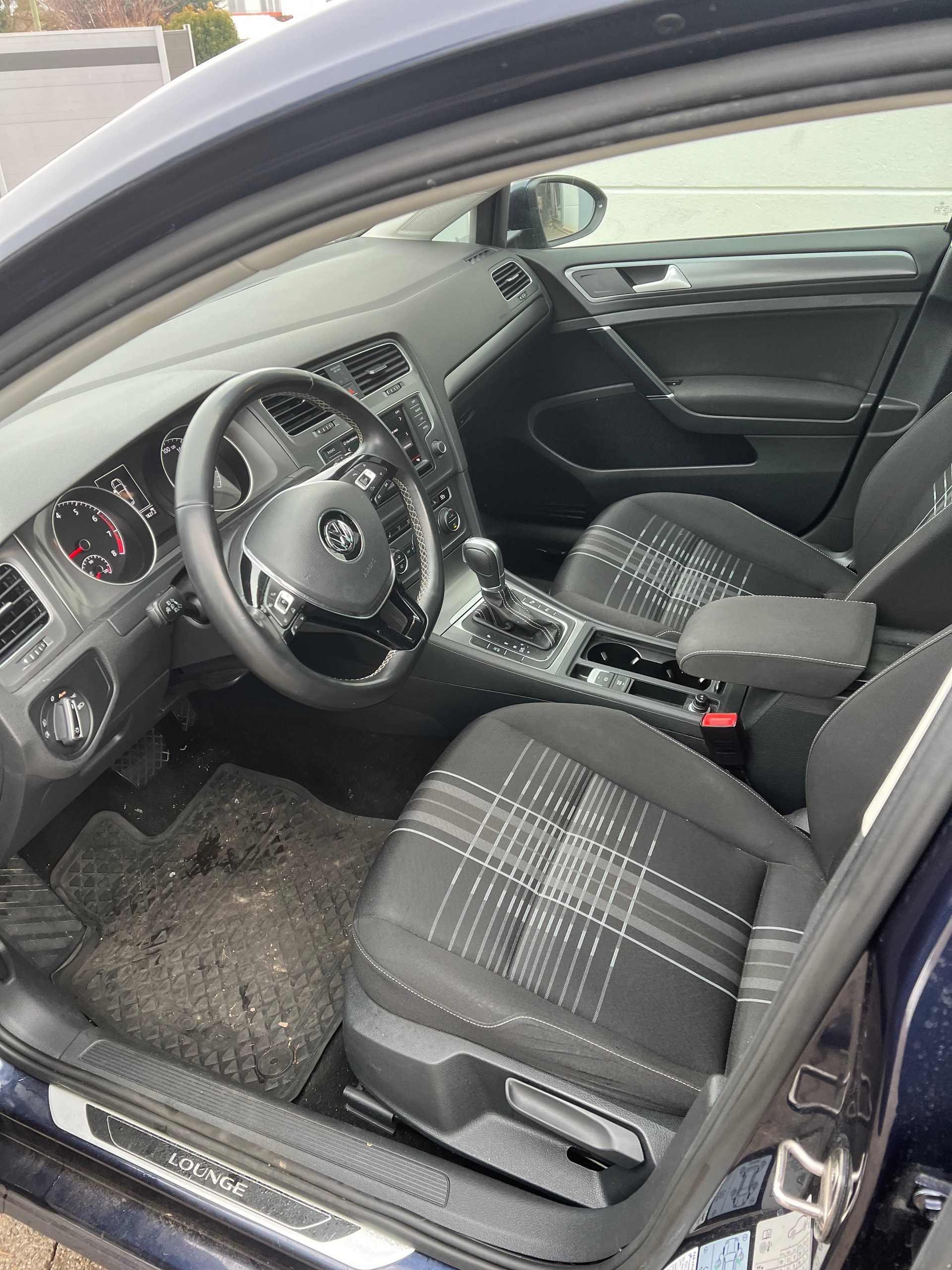 VW Golf 1.2 TSI Comfortline DSG-image-9