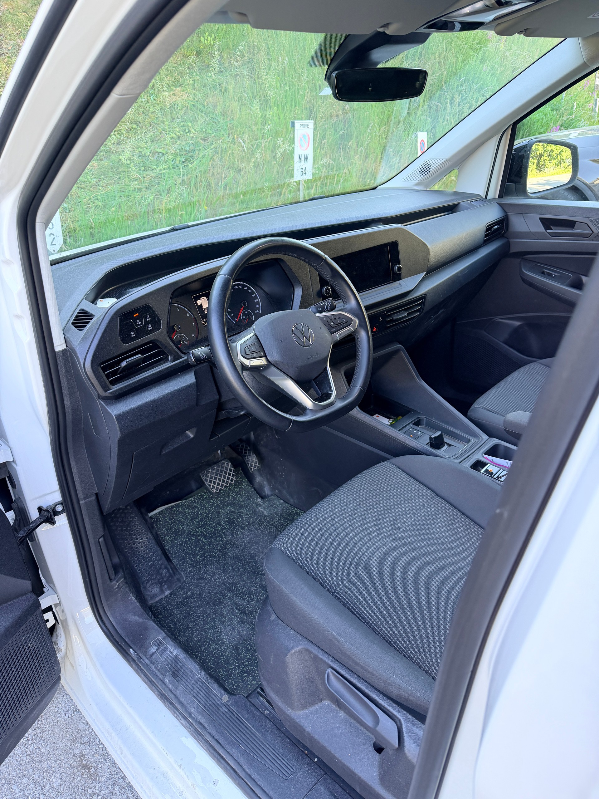 VW Caddy Cargo 1.5TSI Entry Maxi DSG-image-9