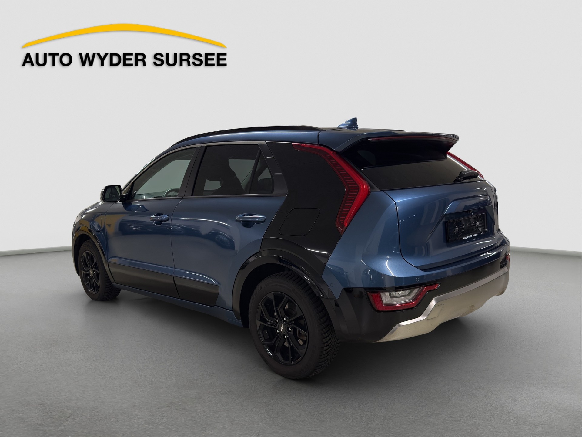 KIA Niro 1.6 GDi Plug-in Hybrid Style-image-3