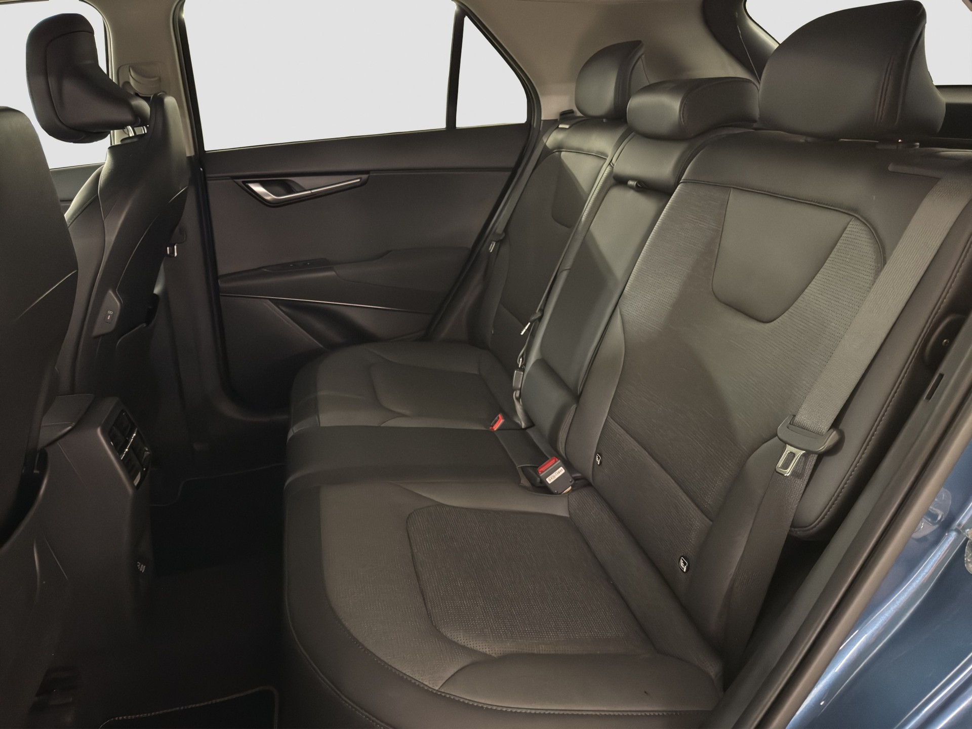 KIA Niro 1.6 GDi Plug-in Hybrid Style-image-10