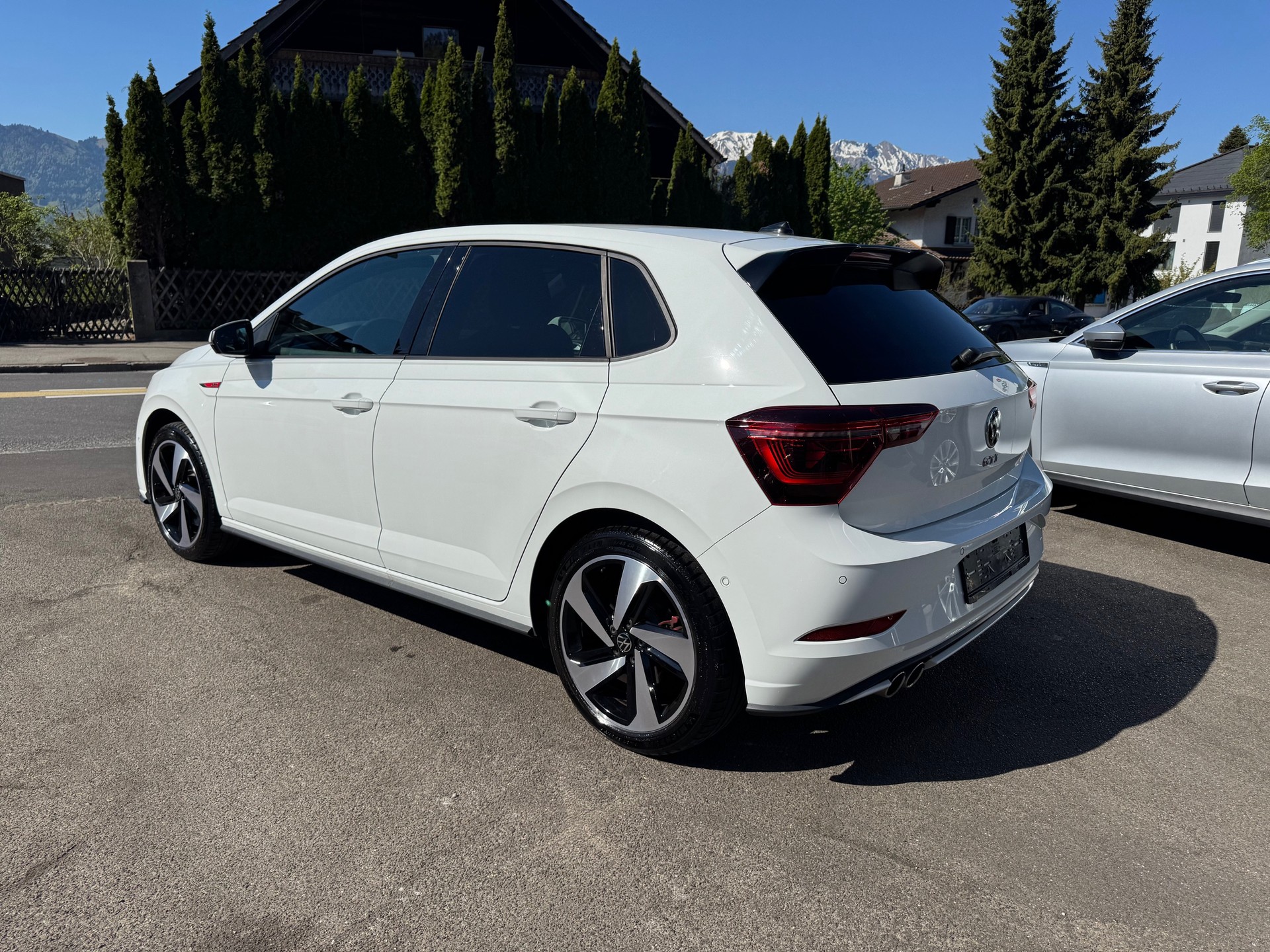 VW Polo 2.0 TSI GTI DSG-image-10