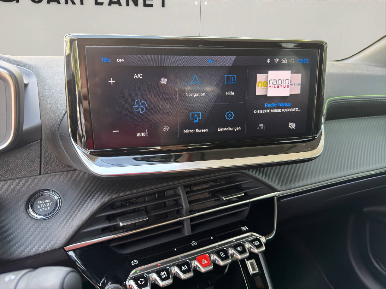 PEUGEOT 208 1.2 Hybrid 145 GT-image-6