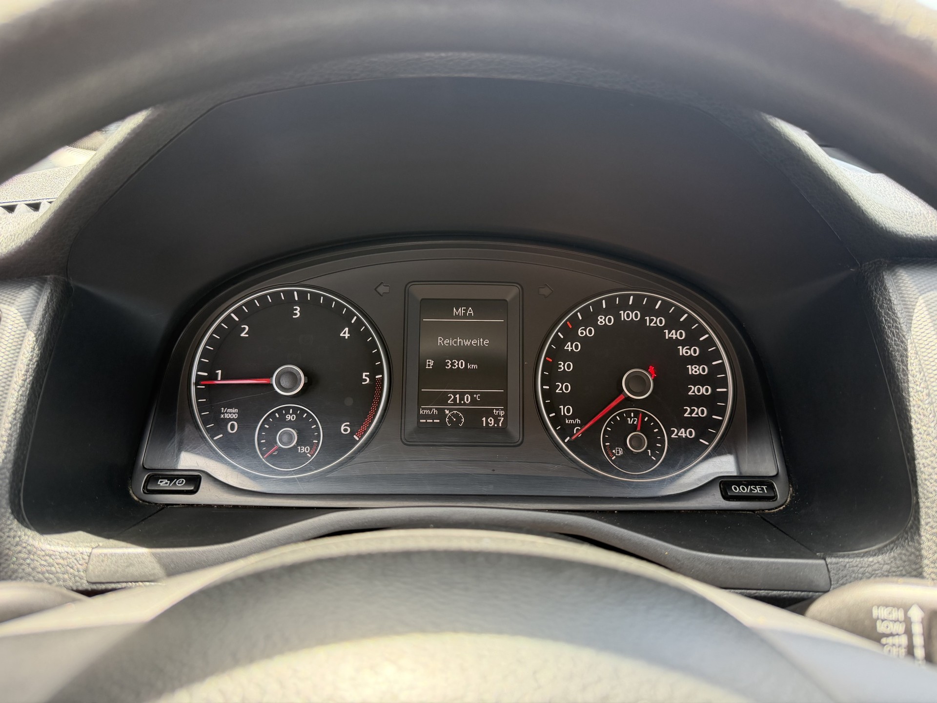 VW Caddy Maxi 2.0TDI 4Motion Technology-image-8