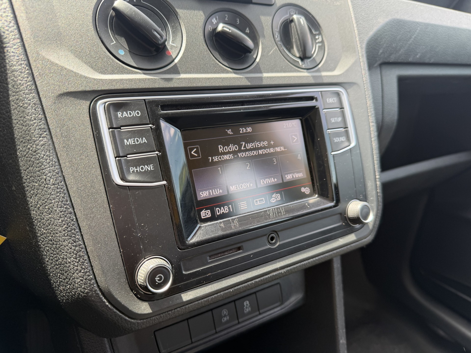 VW Caddy Maxi 2.0TDI 4Motion Technology-image-11