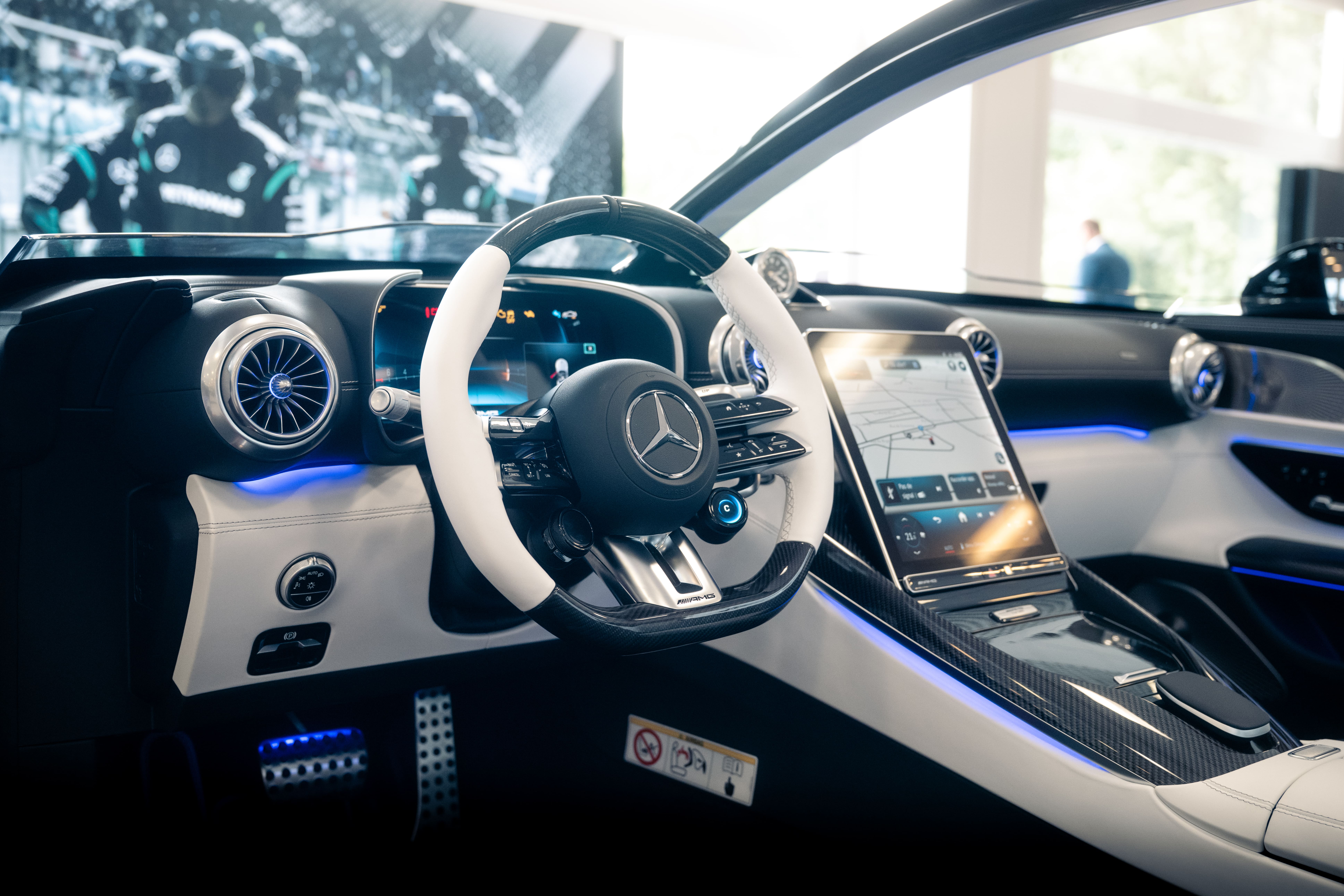 Image MERCEDES-BENZ SL-63-AMG AMG PureSpeed 1 one 250