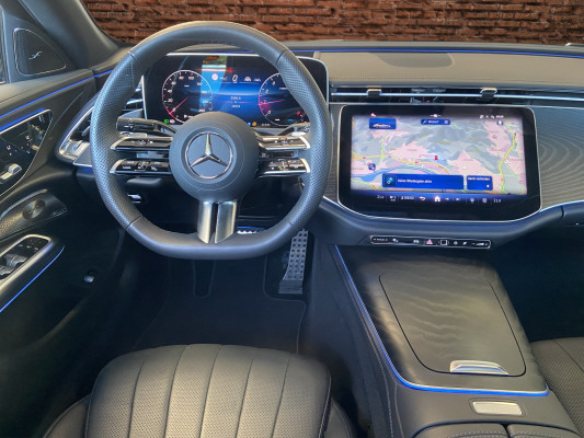 MERCEDES-BENZ E 200 9G-Tronic 4Matic-image-9