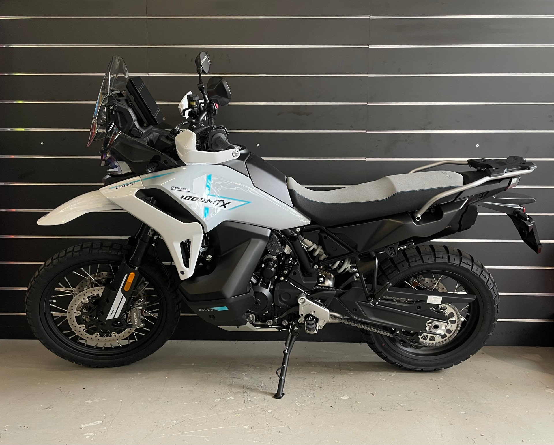 CF MOTO 1000 MT-X-showroom-element-1