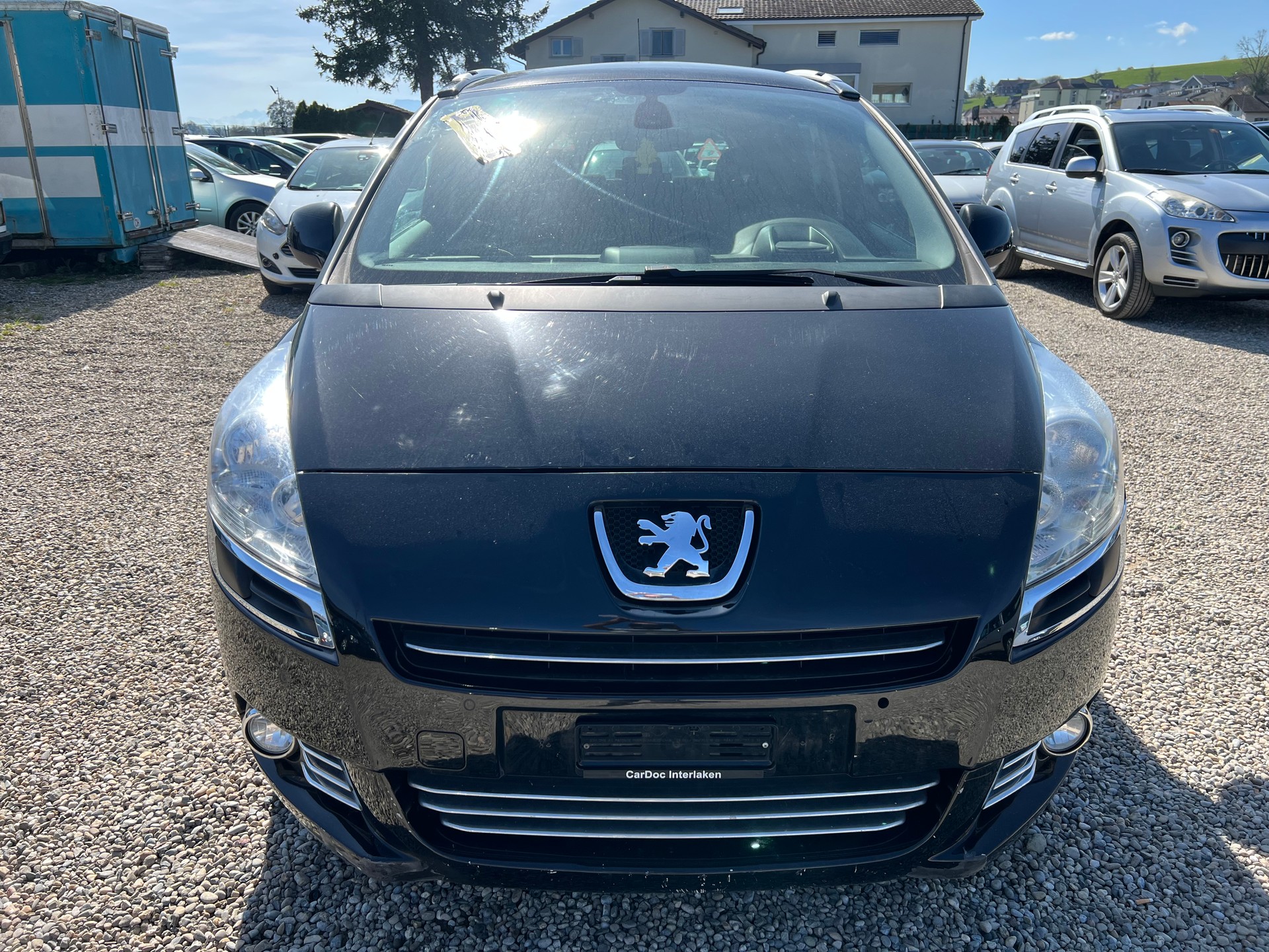 PEUGEOT 5008 1.6 HDI Sport