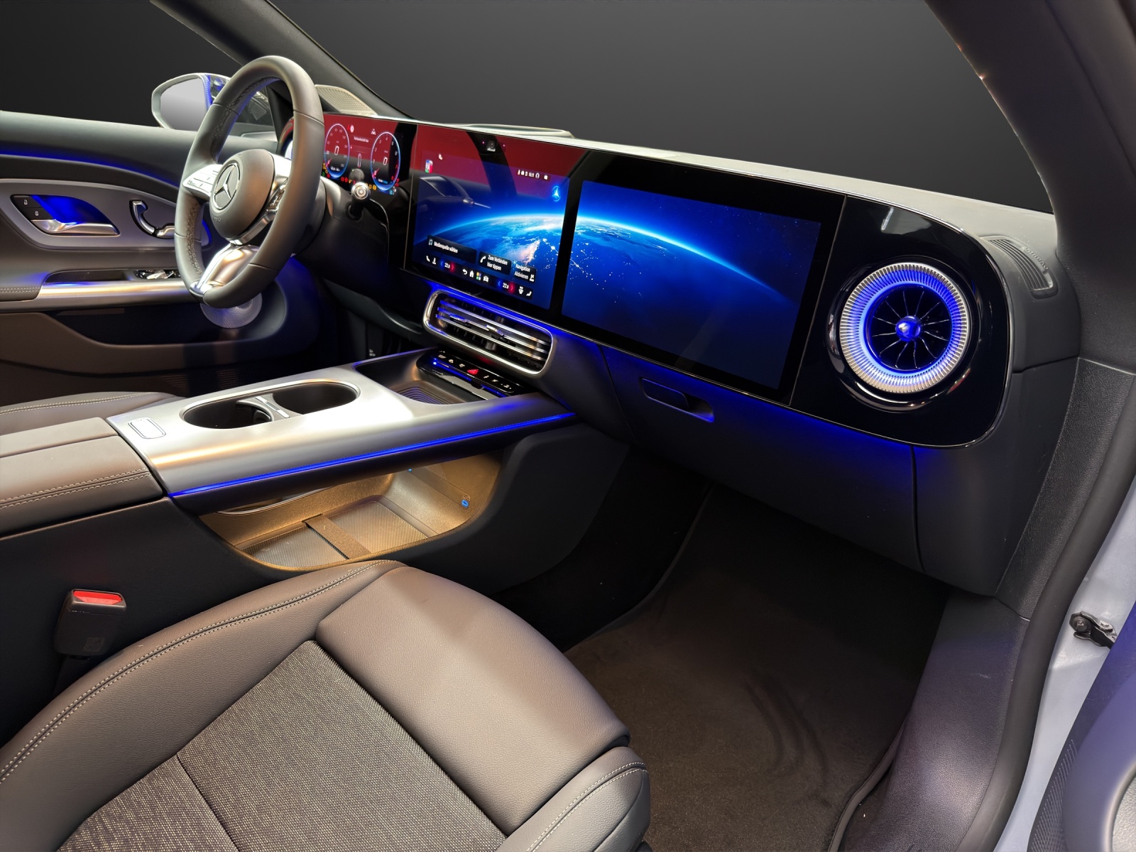 MERCEDES-BENZ CLA 220 4MATIC-image-6