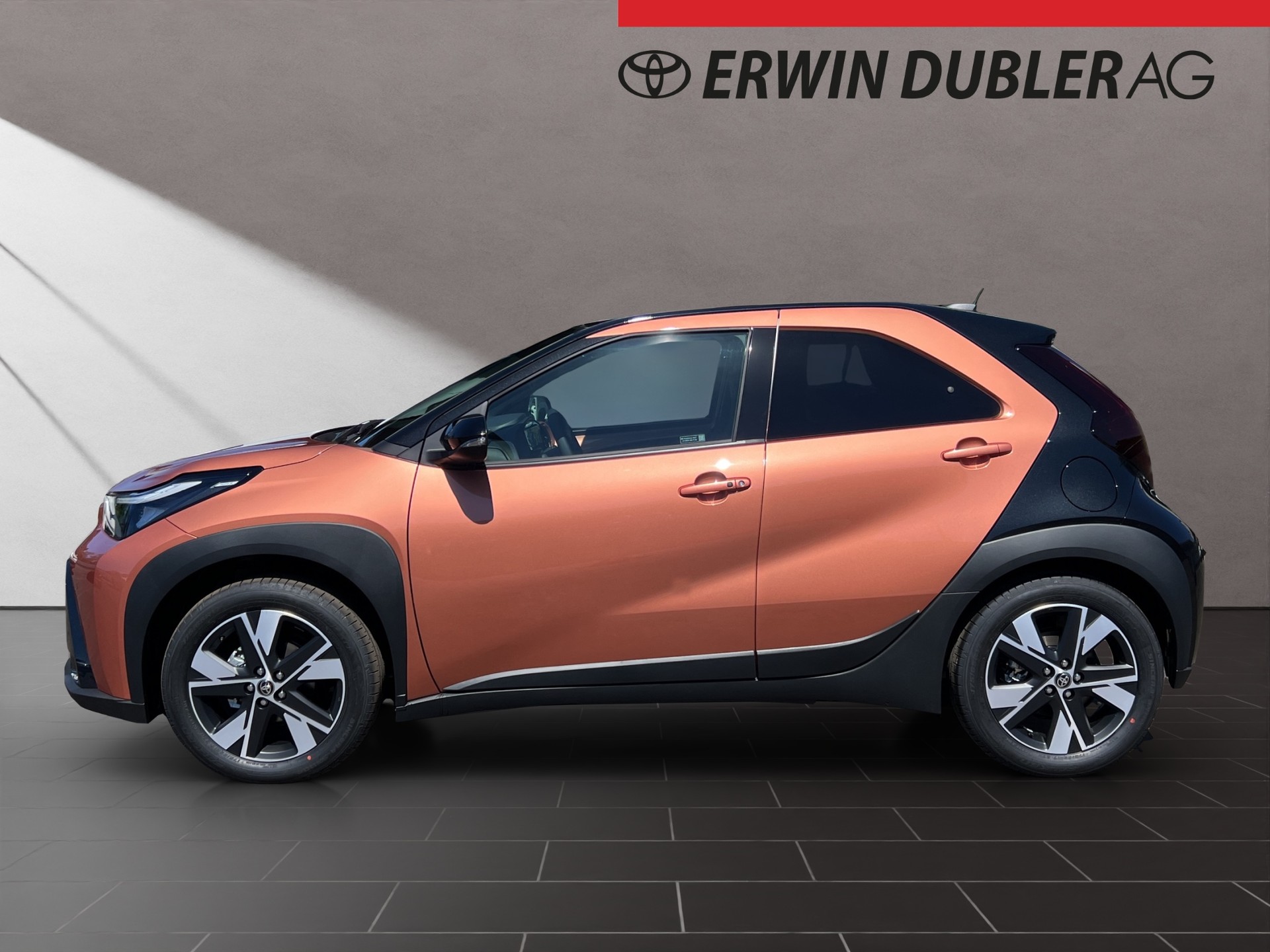TOYOTA Aygo X 1.5 VVT-i HSD Trend-image-1