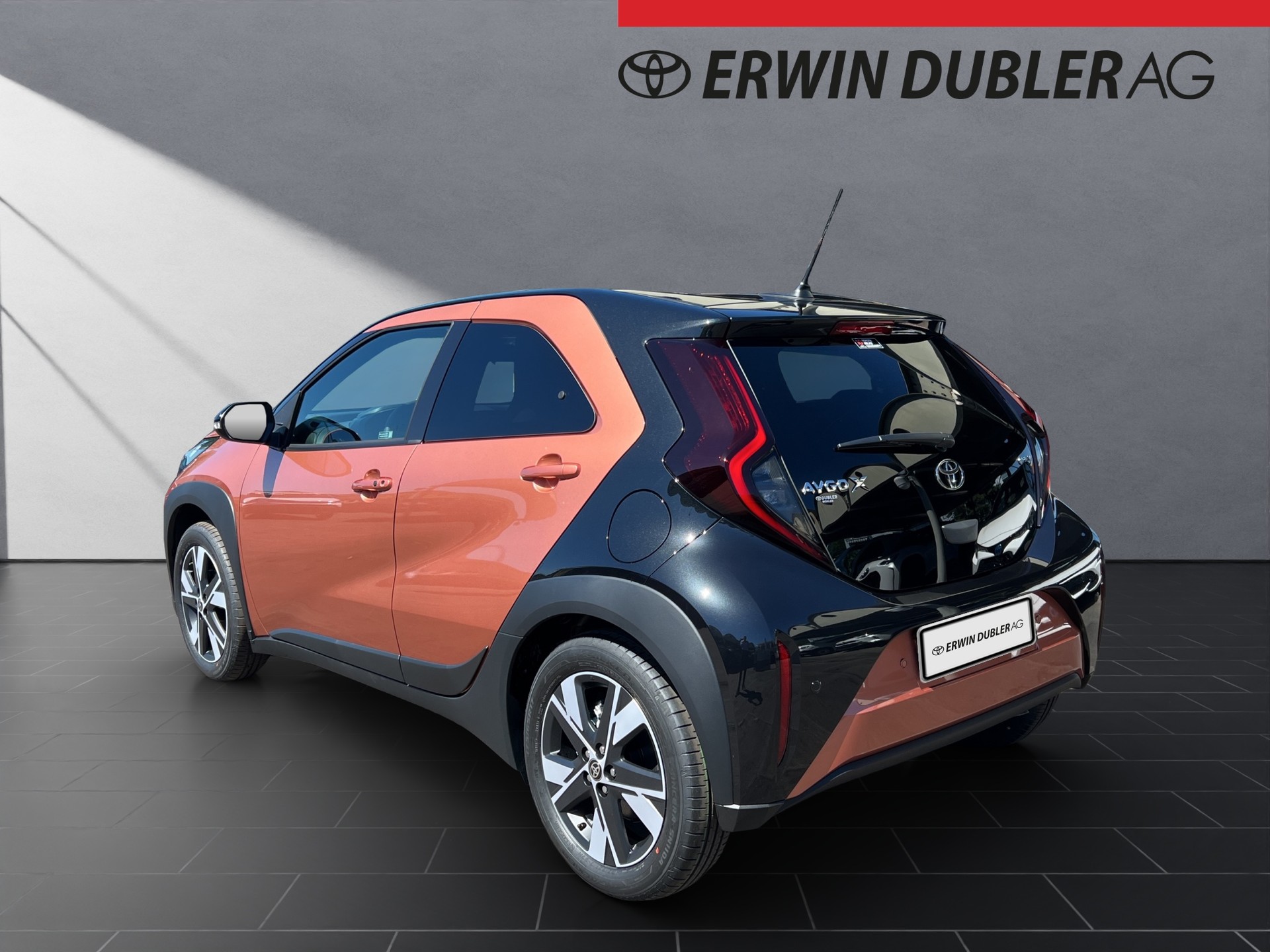 TOYOTA Aygo X 1.5 VVT-i HSD Trend-showroom-element-2