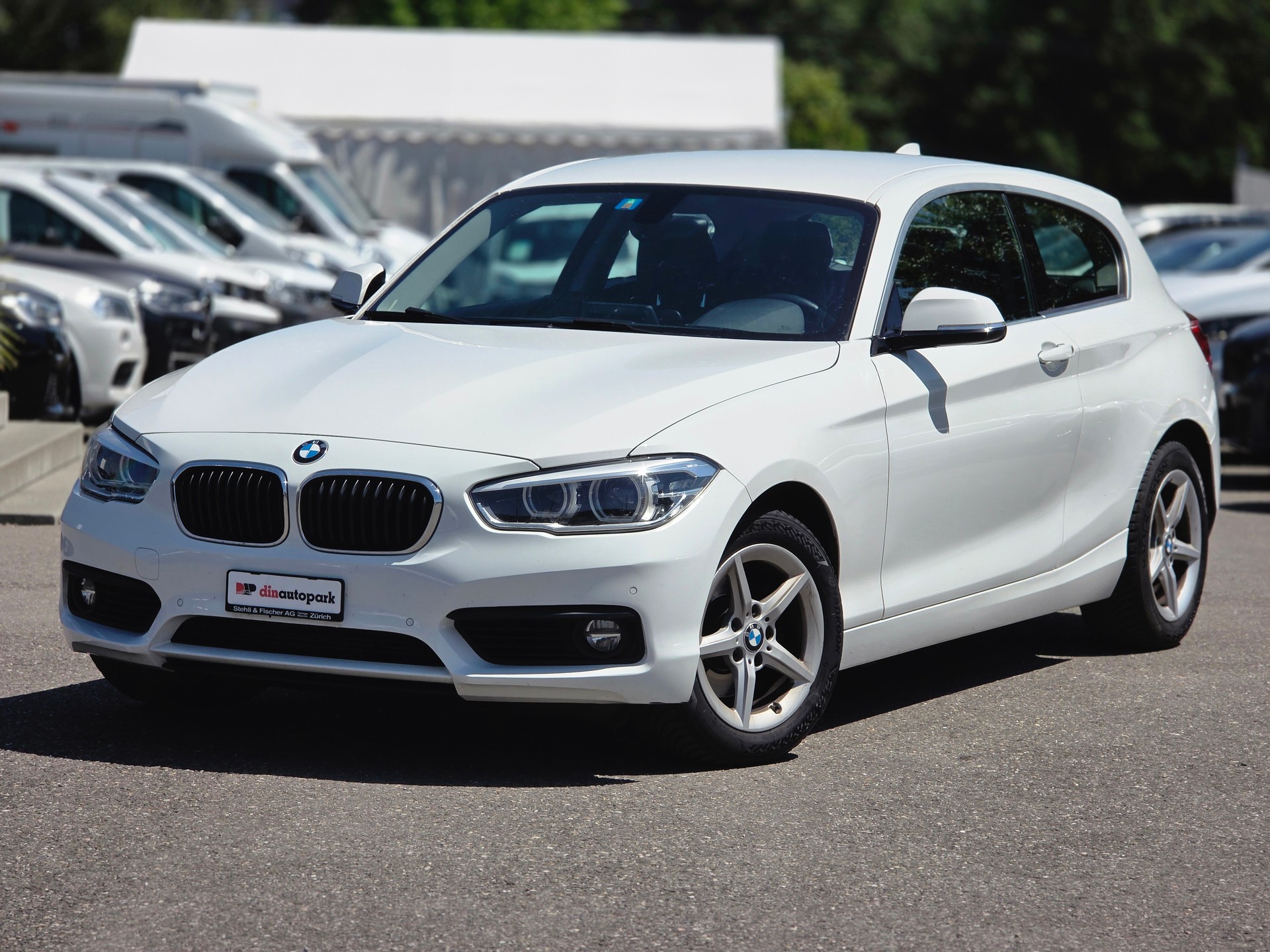 BMW 120d Steptronic * Frisch ab MFK & Service *-image-1