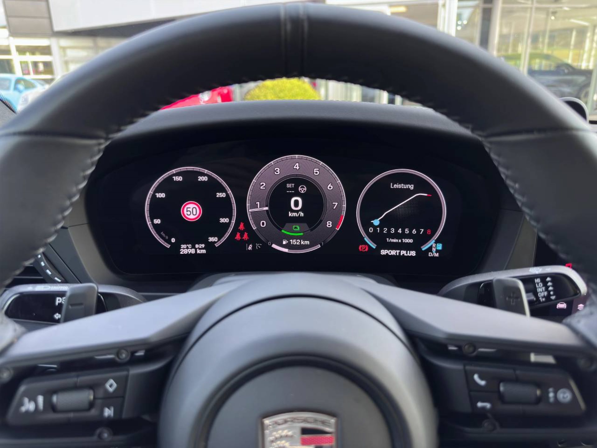 PORSCHE 911 Carrera 4 GTS-image-14