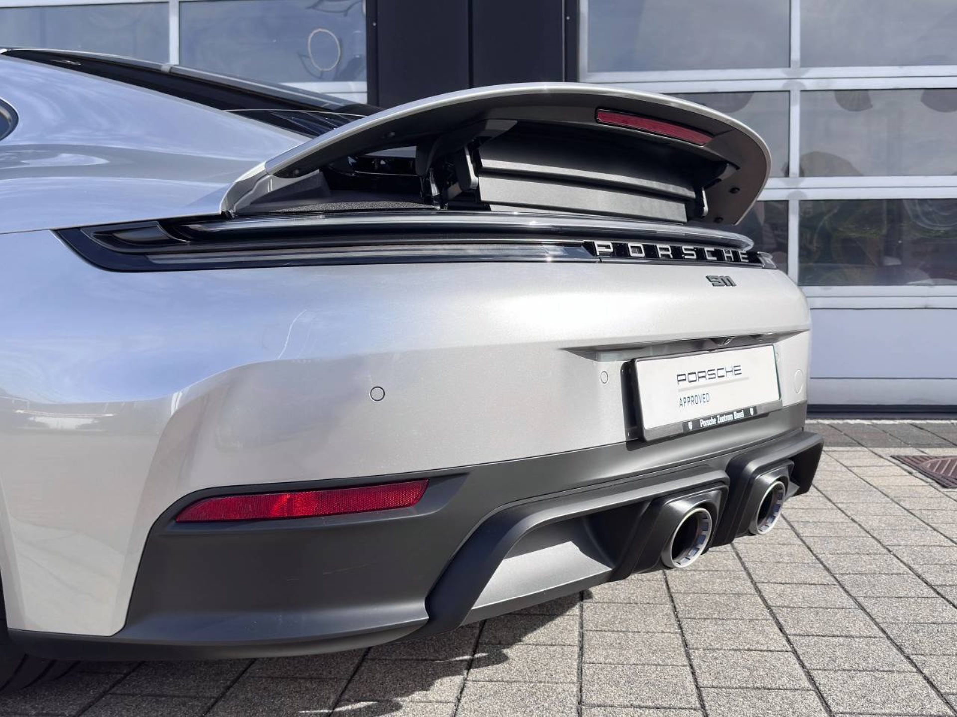 PORSCHE 911 Carrera 4 GTS-image-30