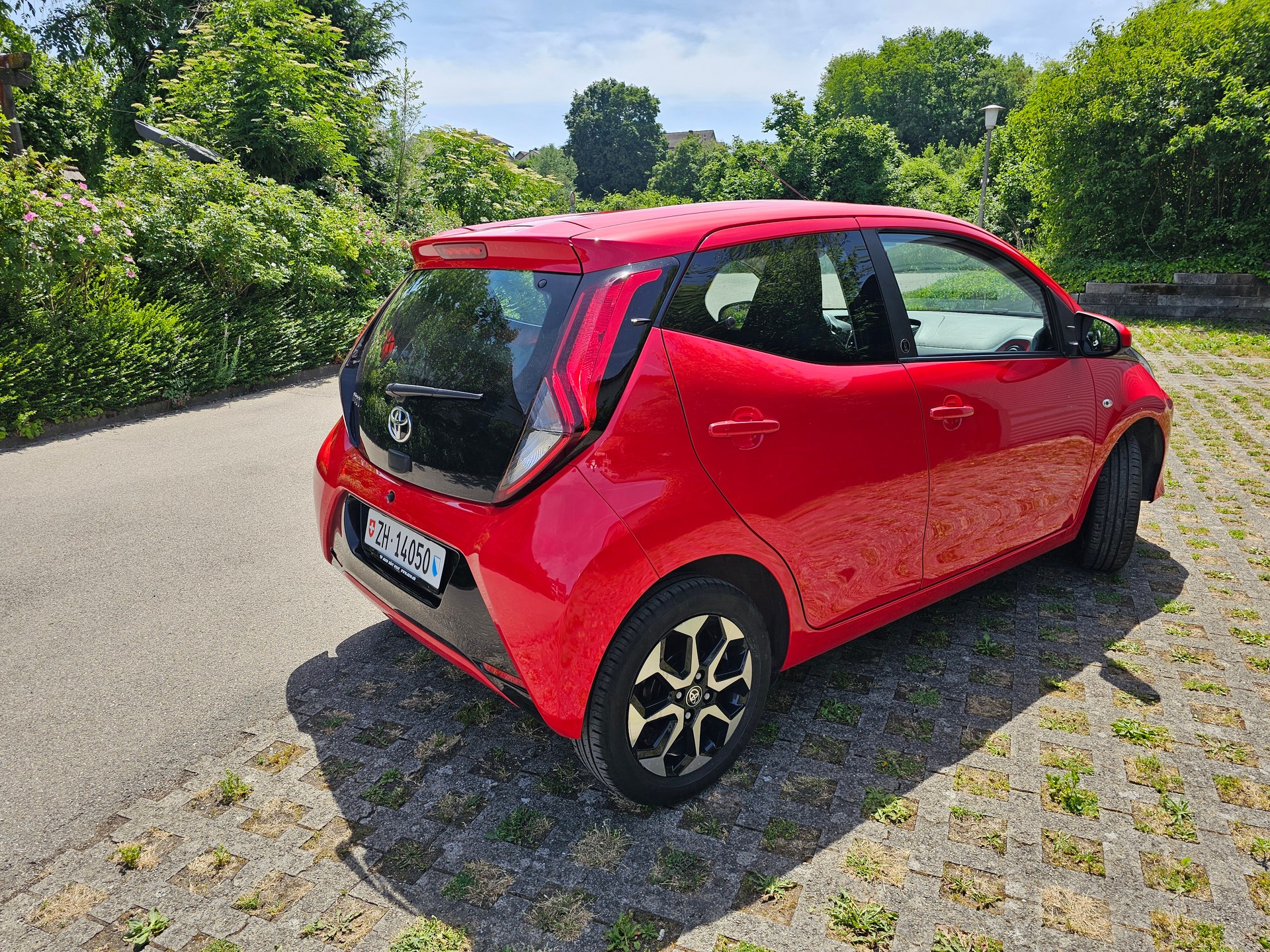 TOYOTA AYGO-image-2