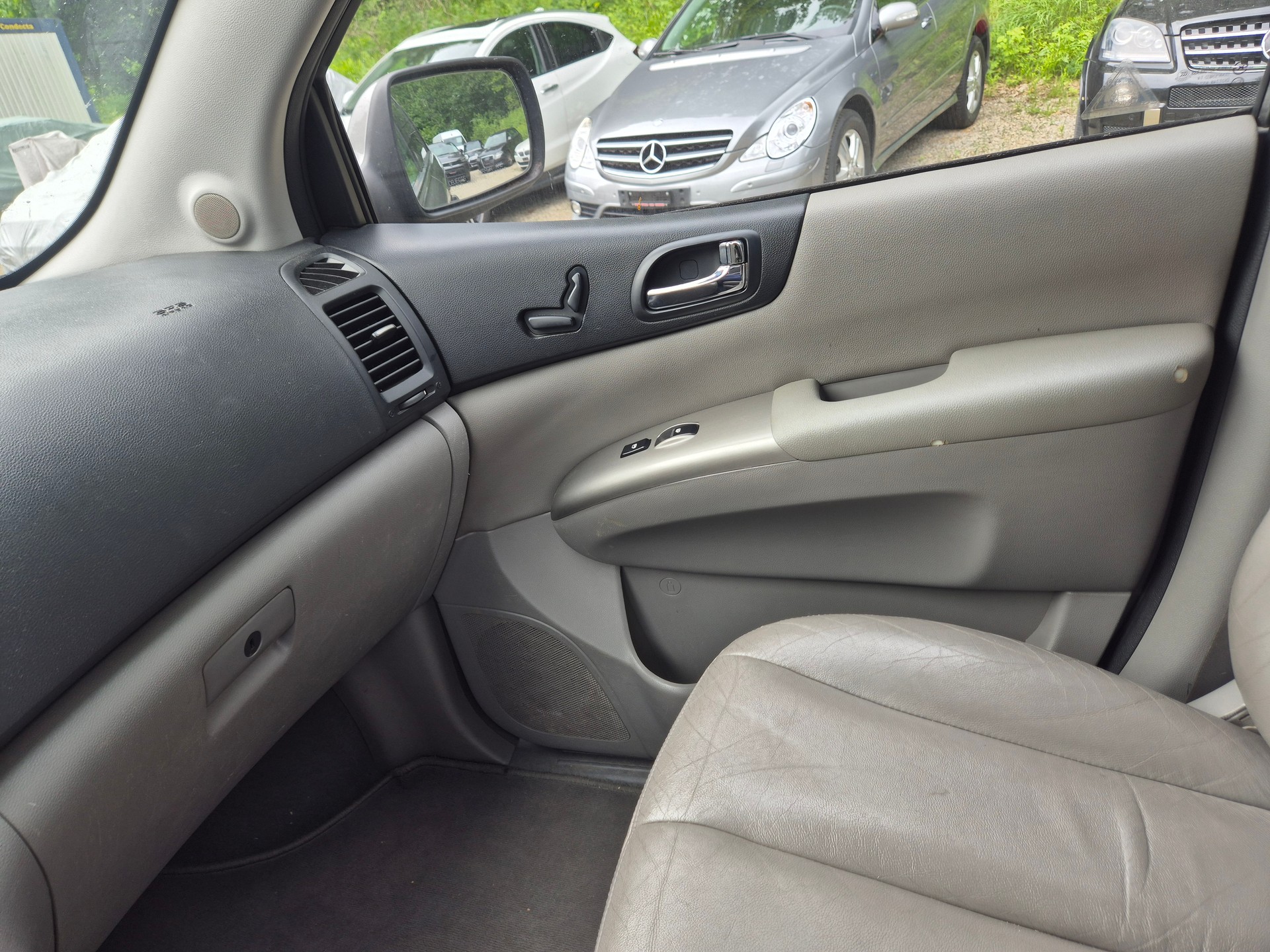 KIA Carnival 2.2 CRDi _seven Automatic-image-10