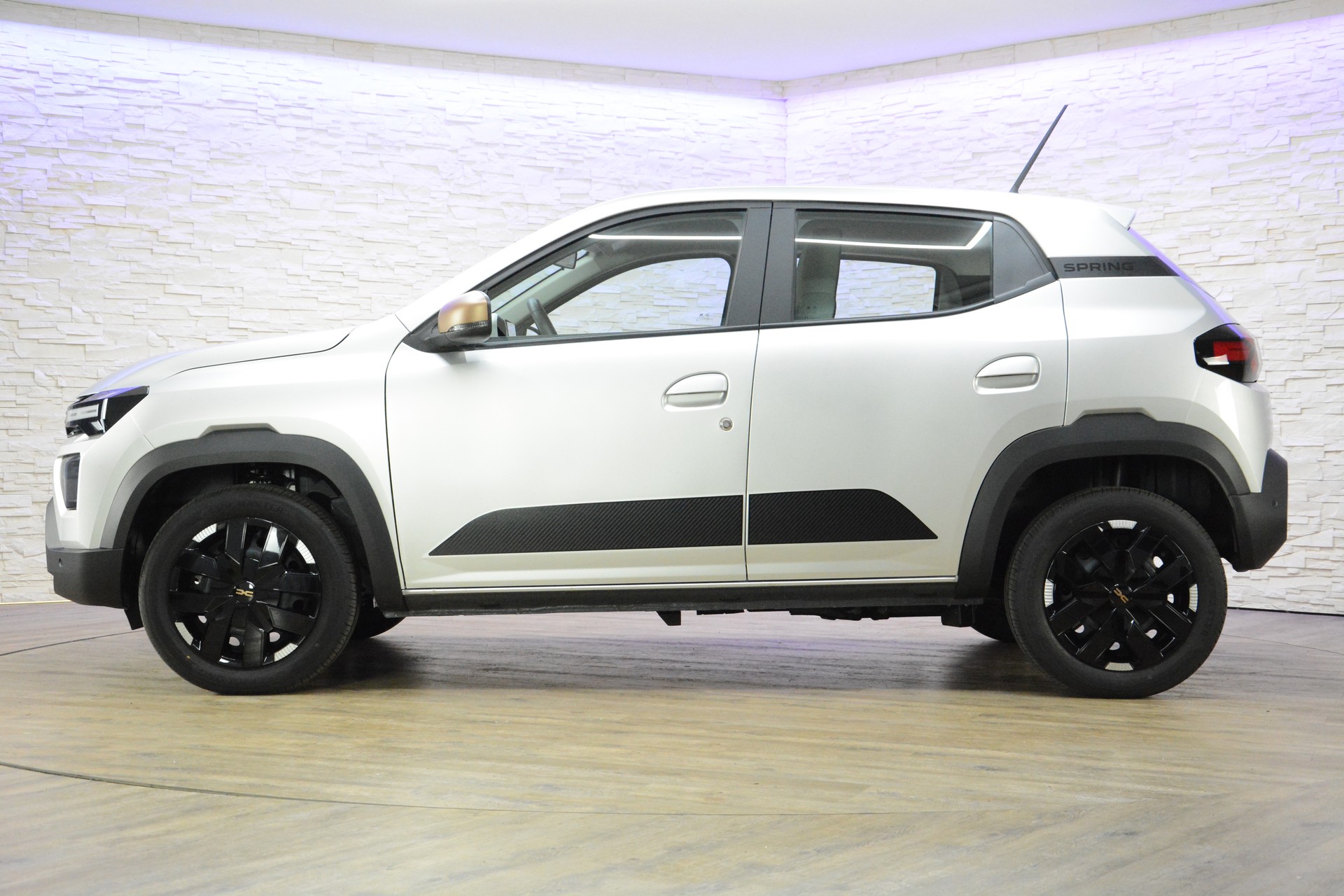DACIA Spring Extreme *CCS-Ladeanschluss*-image-2