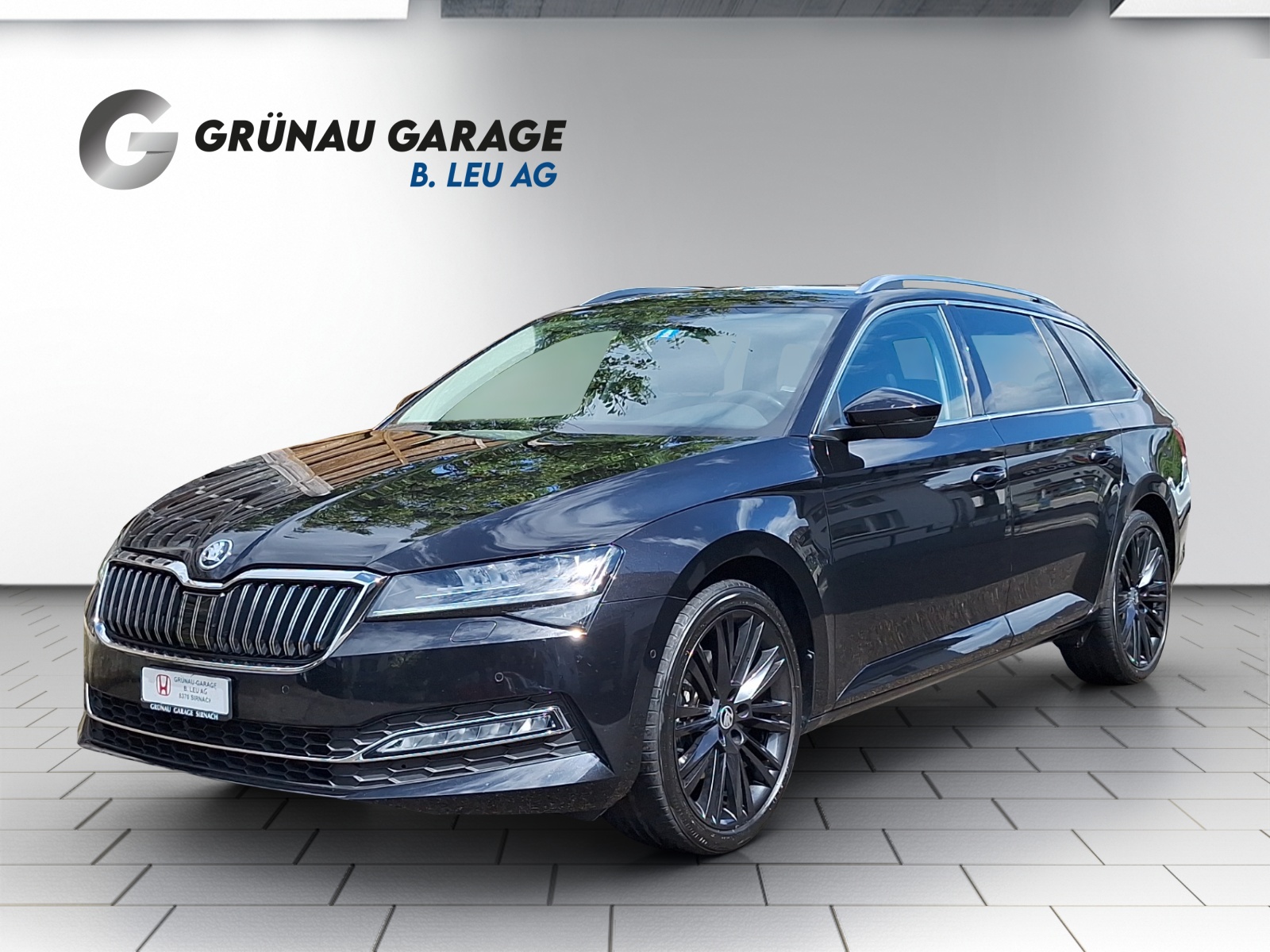 SKODA Superb Combi 2.0 TDI Style DSG-image-0