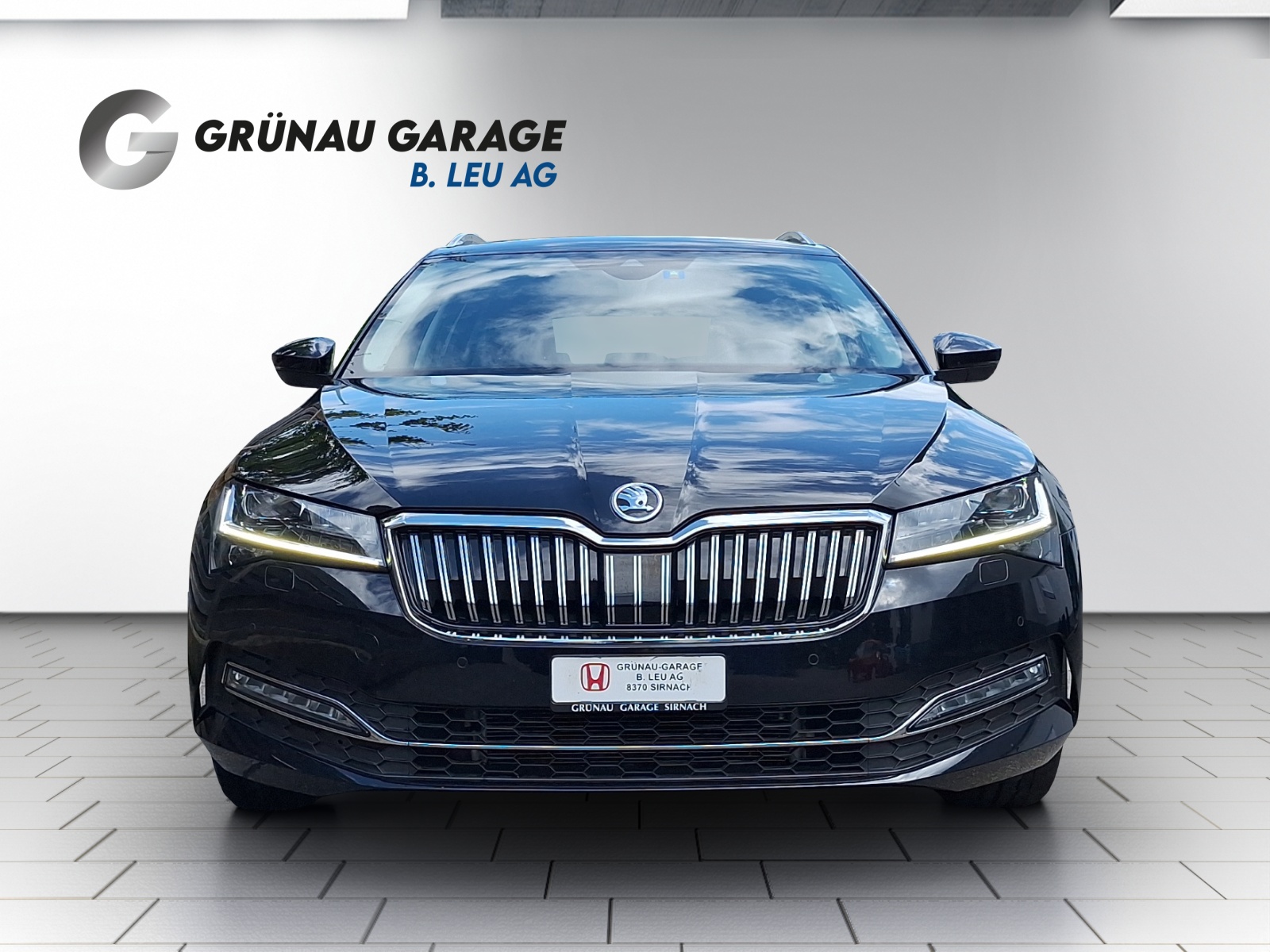 SKODA Superb Combi 2.0 TDI Style DSG-image-4