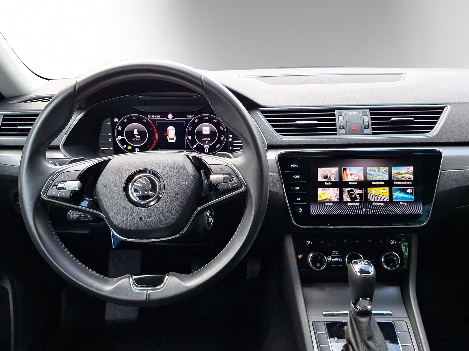 SKODA Superb Combi 2.0 TDI Style DSG-image-7