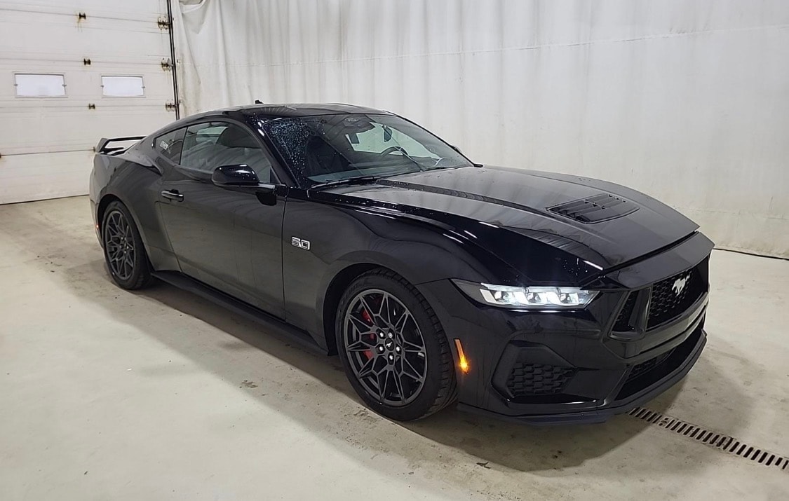 FORD Mustang Fastback 5.0 V8 GT Automat Canada